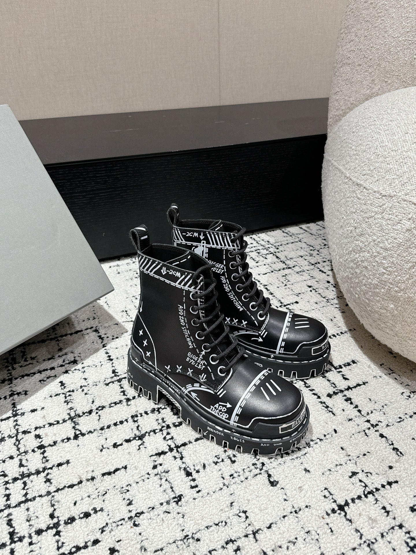 Balenciaga Male Boots Cow Leather Black M-l-s