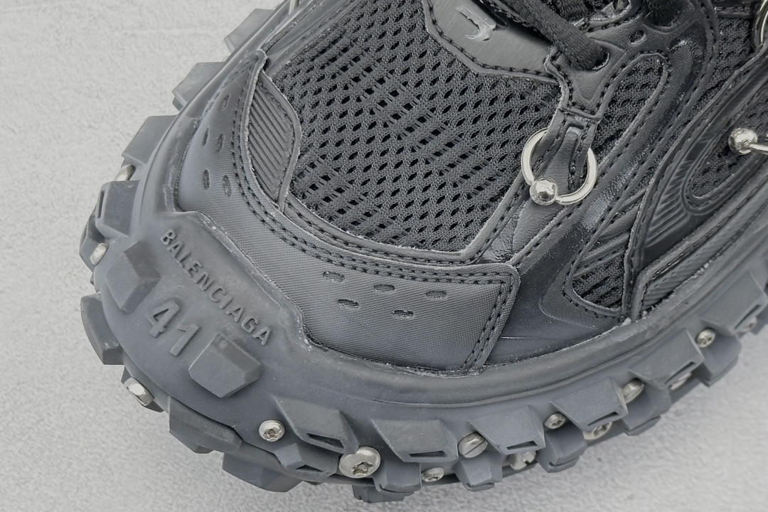 Fendi Basic Shoes Black L