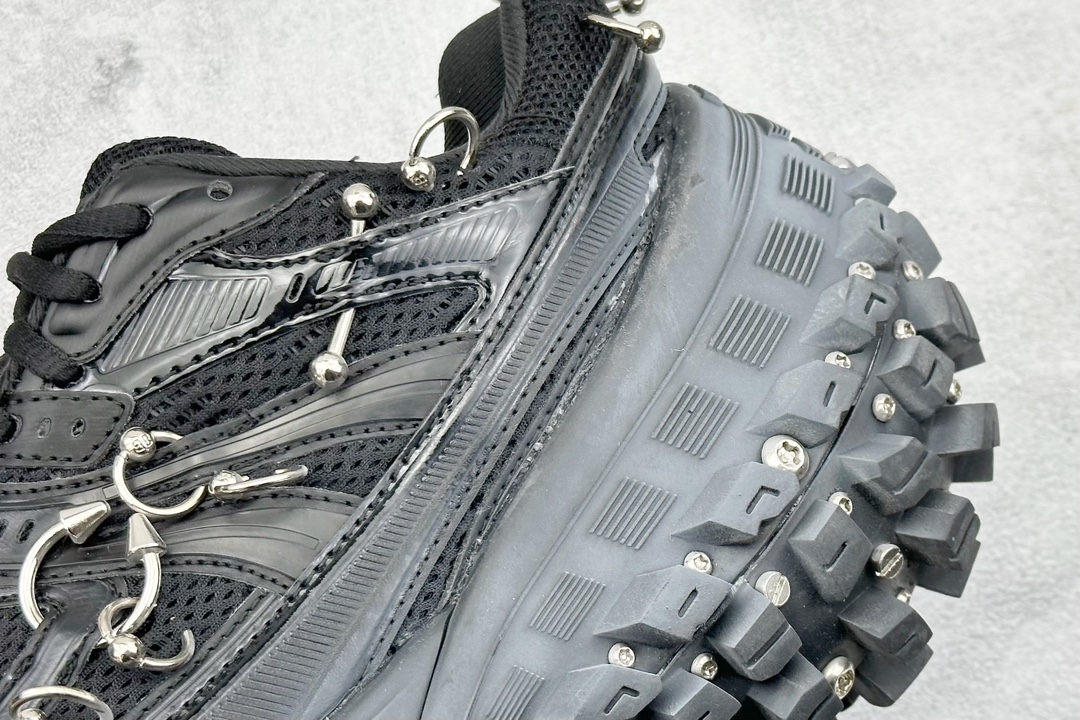 Fendi Basic Shoes Black L