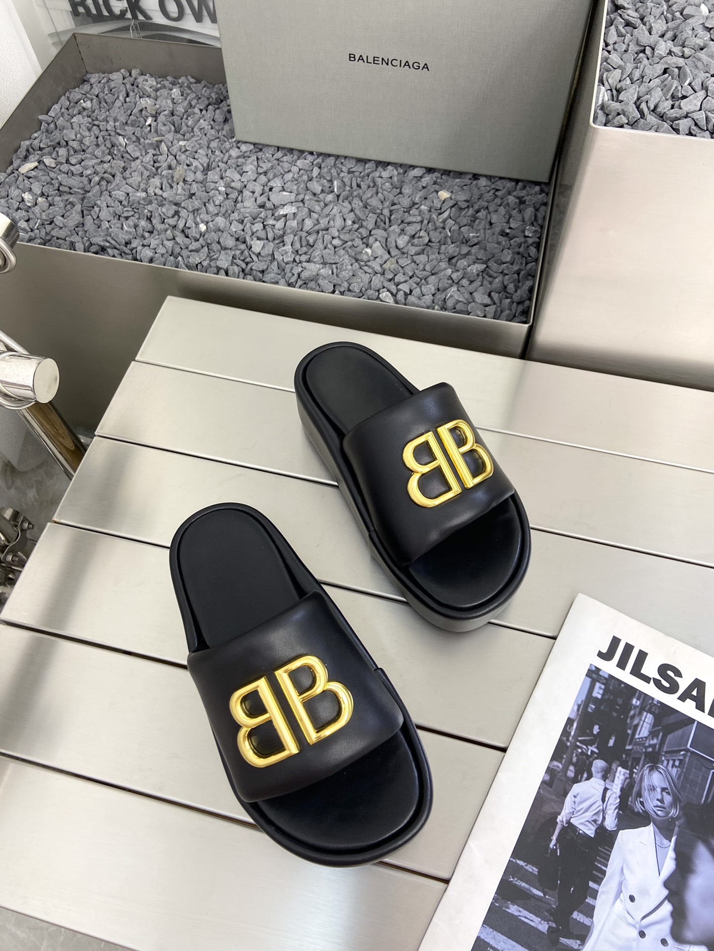 Balenciaga Female Slippers Black L-s
