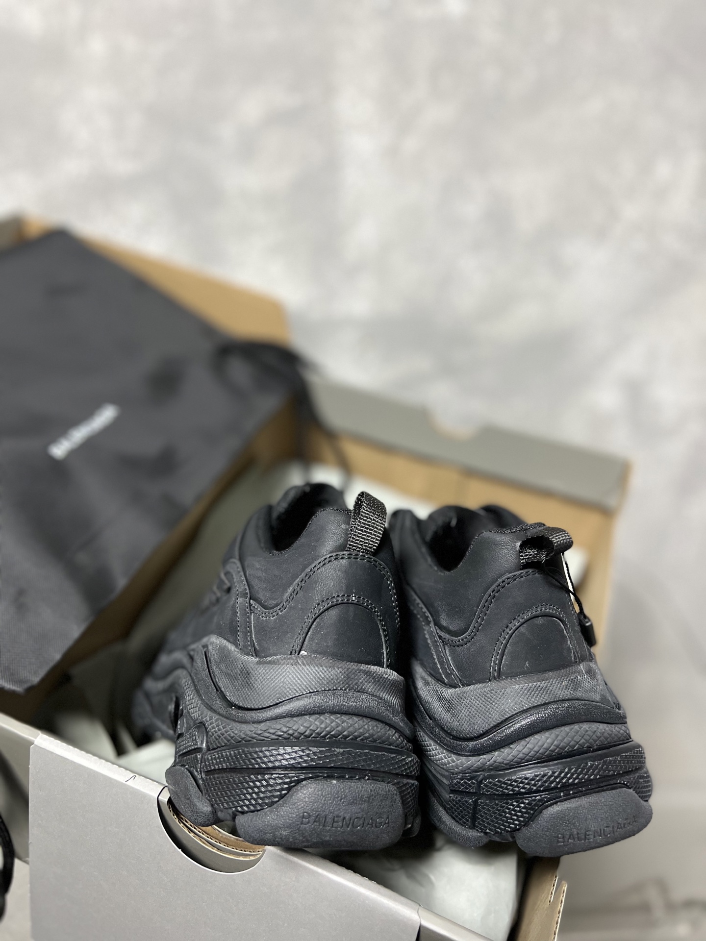 Balenciaga Couple Basic Shoes L-s