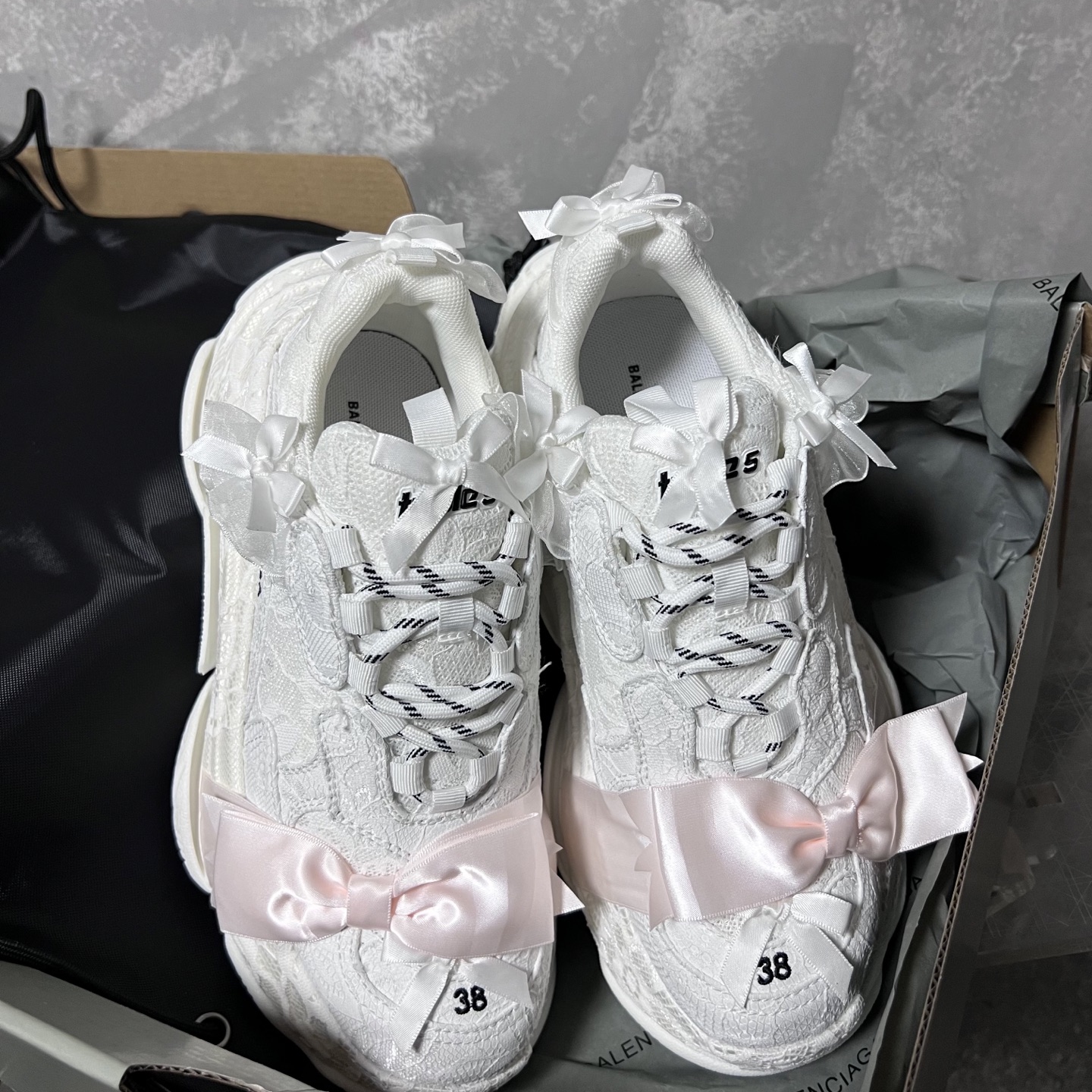 Balenciaga Female Basic Shoes White L-s