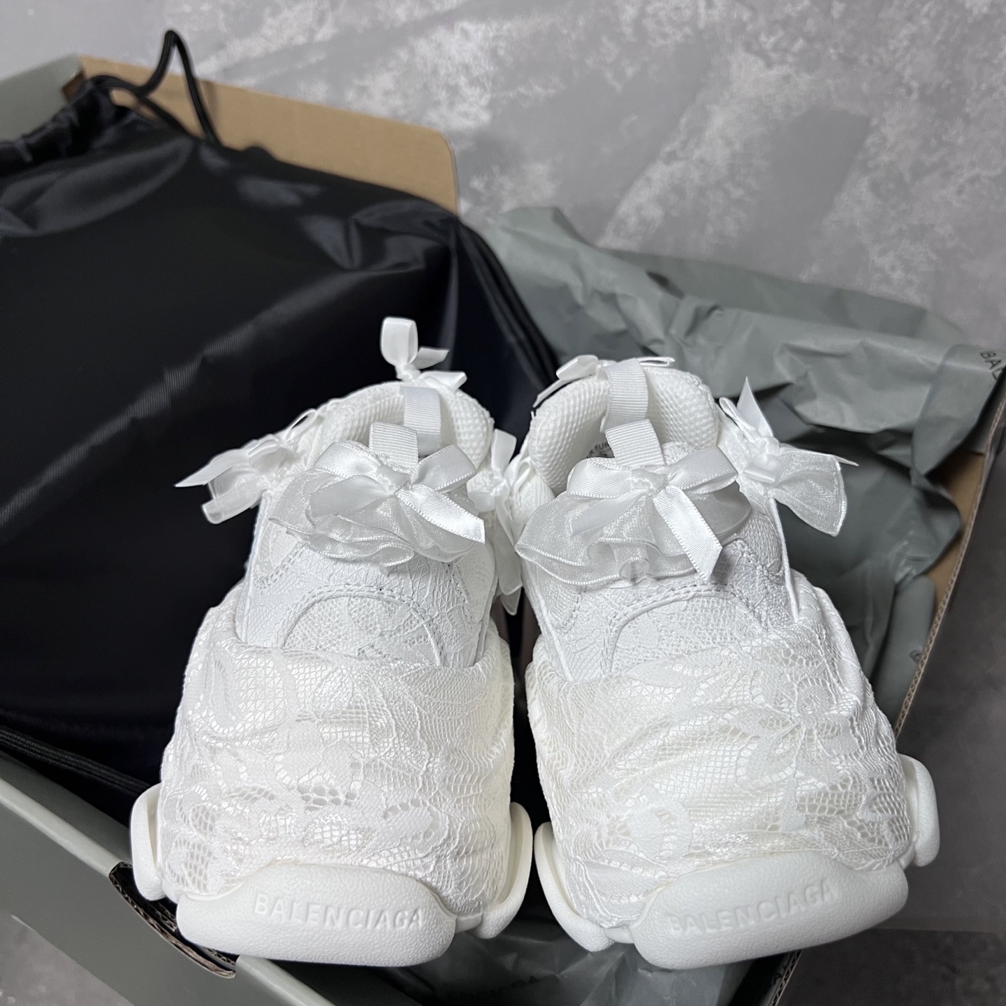 Balenciaga Female Basic Shoes White L-s