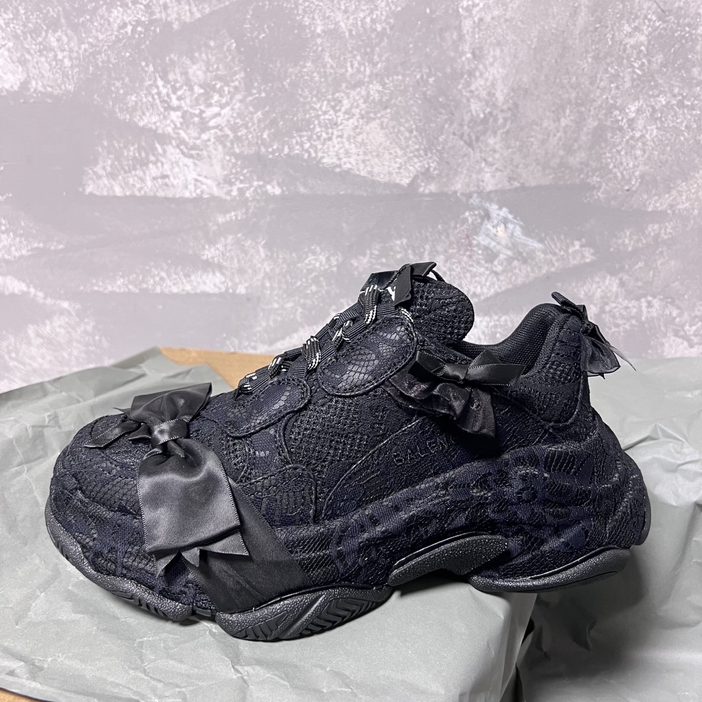 Balenciaga Female Basic Shoes White L-s