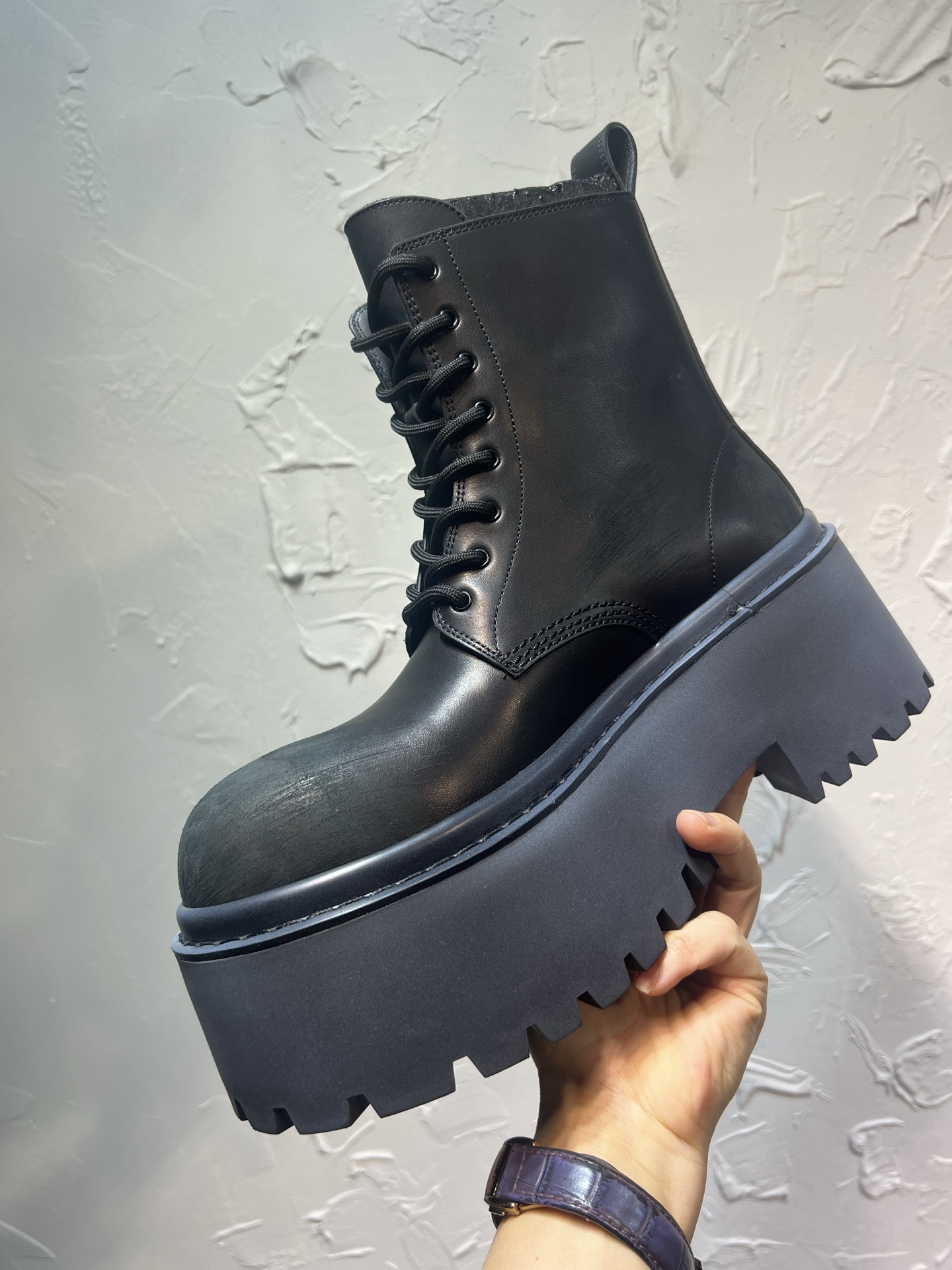 Dr. Martens Male Boots Cow Leather Black M-l-s