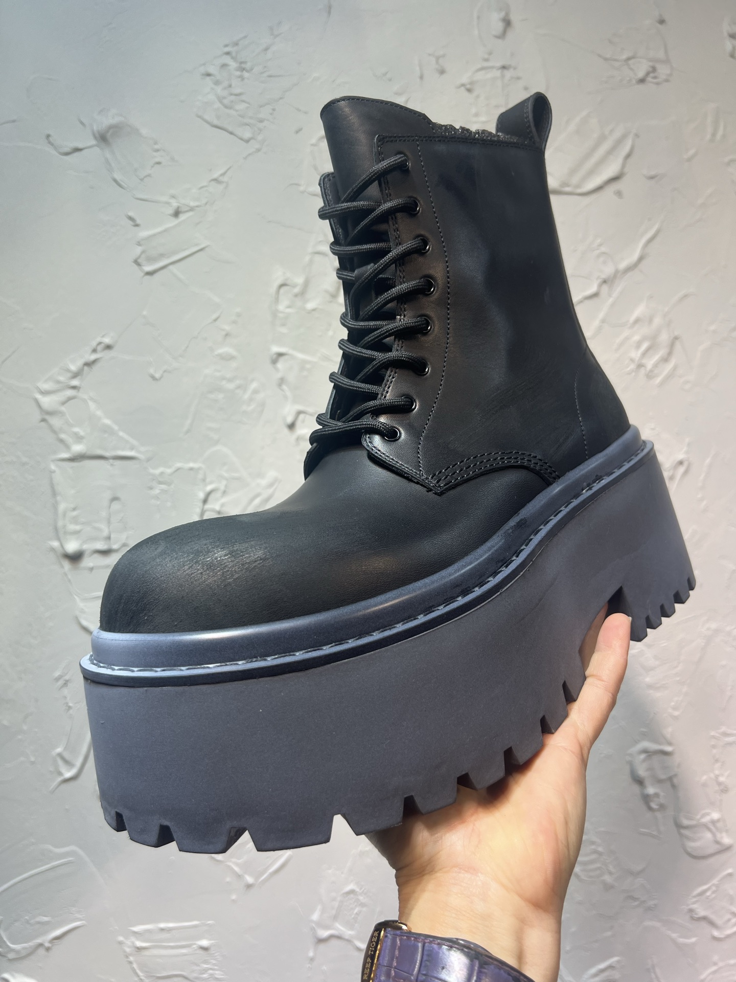 Dr. Martens Male Boots Cow Leather Black M-l-s