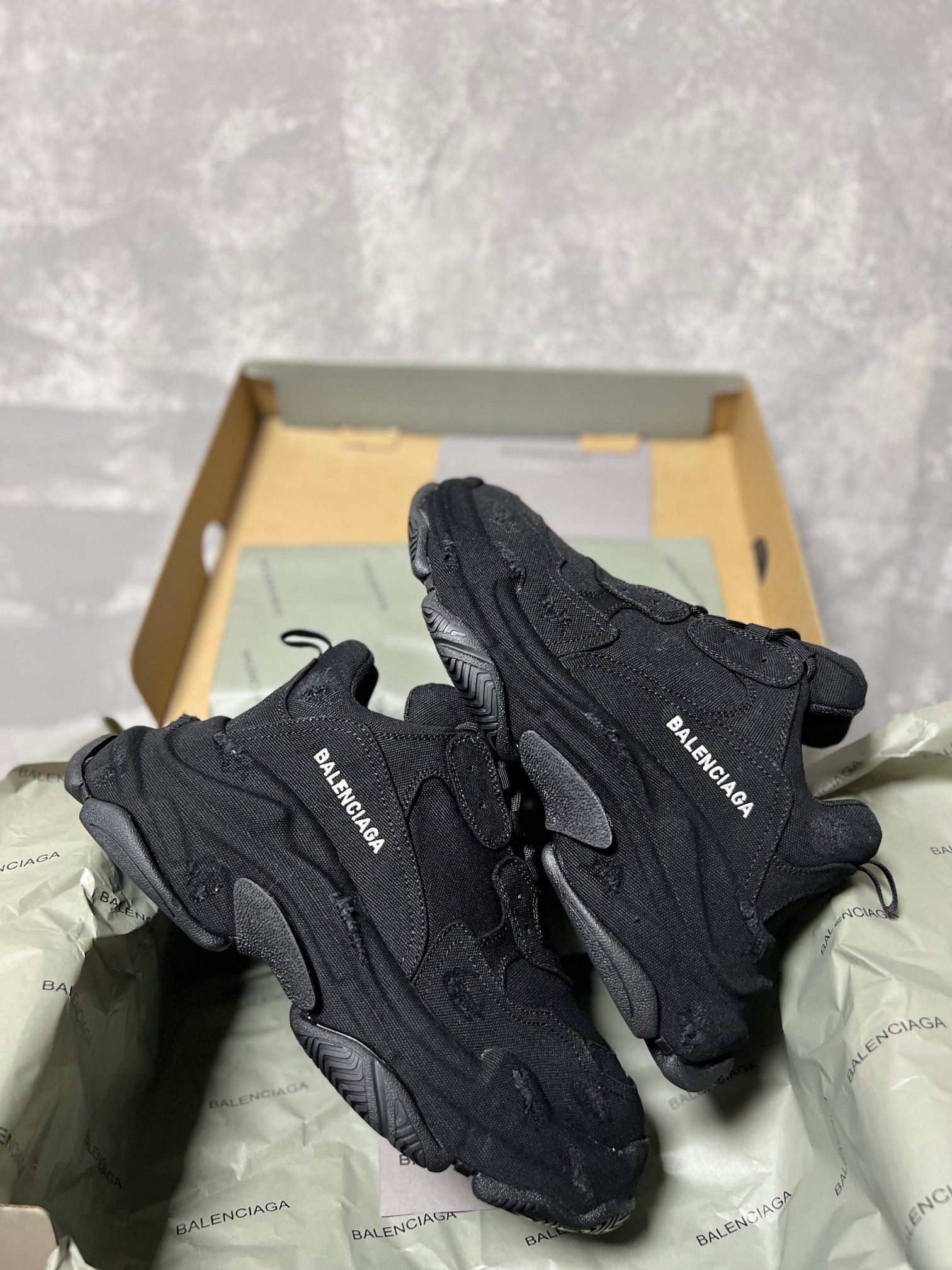 Balenciaga Basic Shoes L