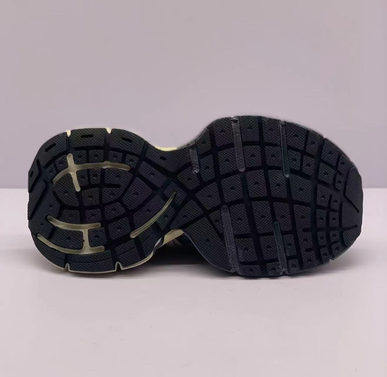 Balenciaga Basic Shoes L-s-xl