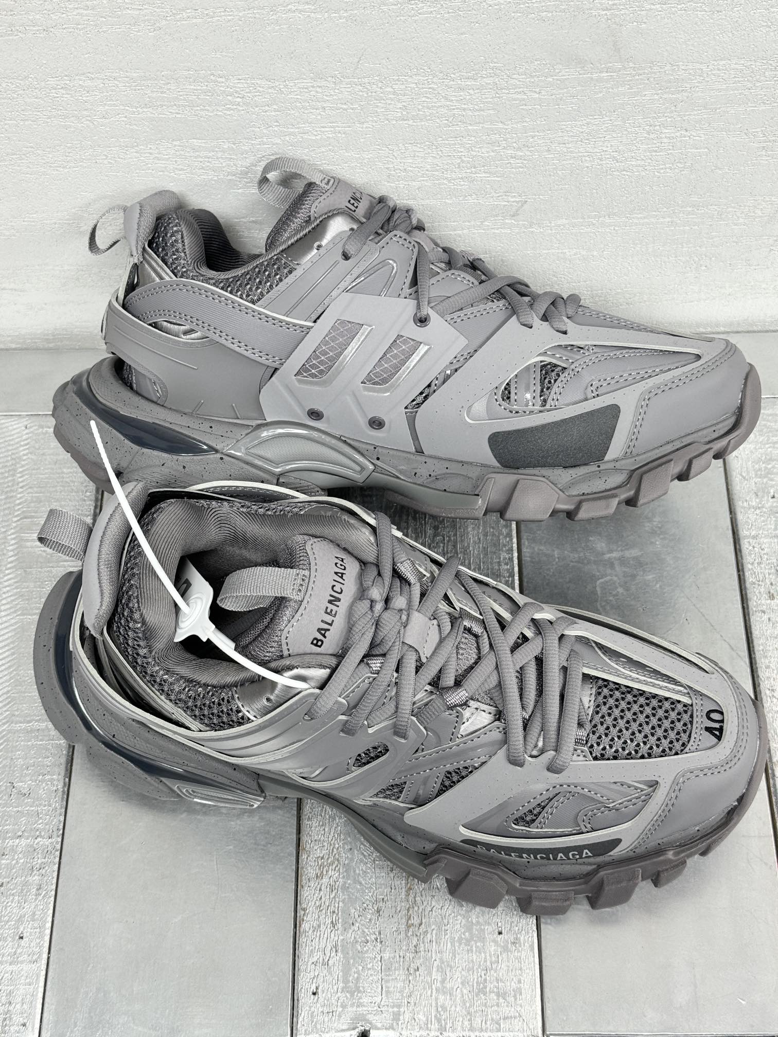 Balenciaga Calvin Klein Couple Basic Shoes Gray L-s