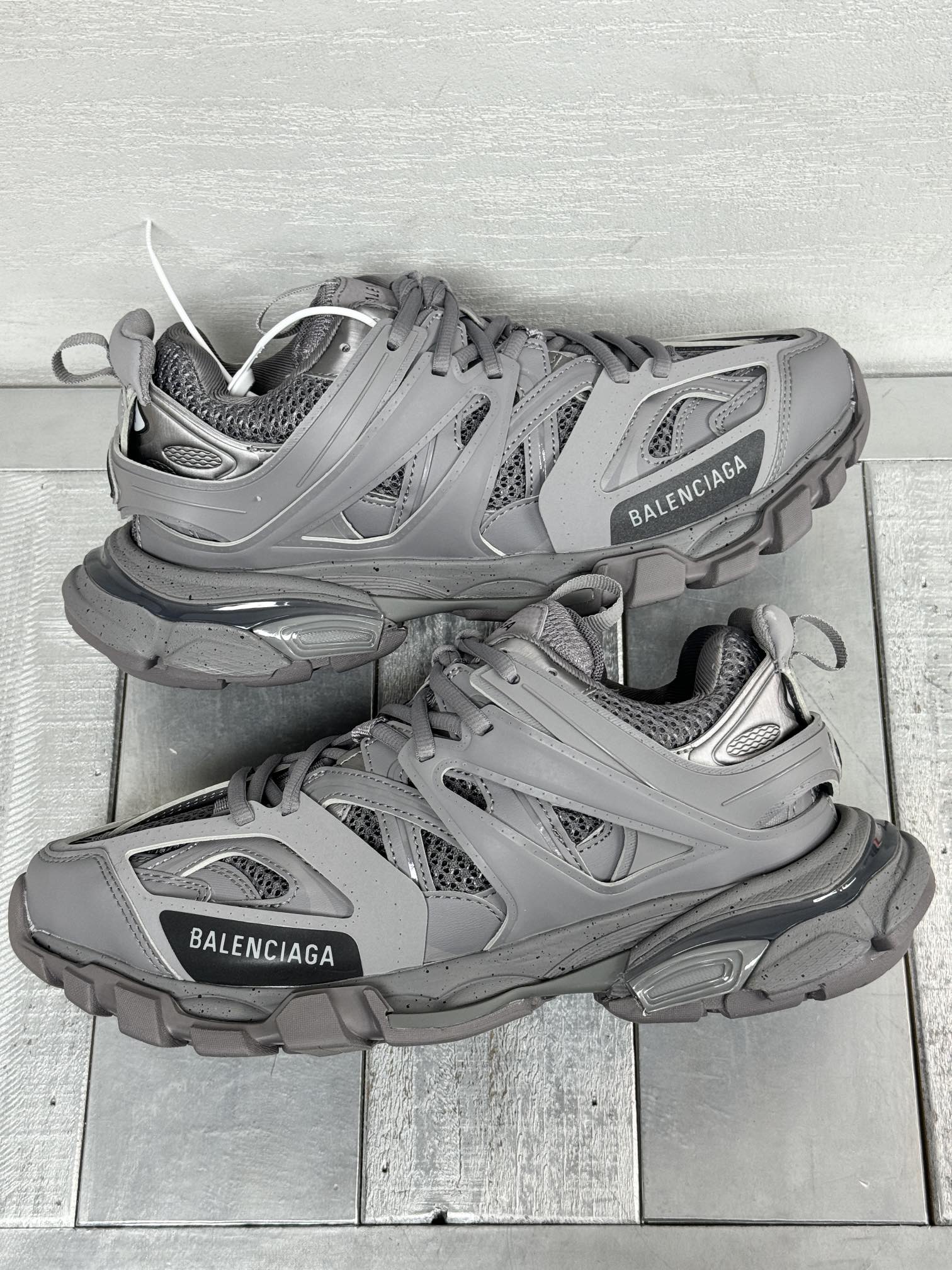 Balenciaga Calvin Klein Couple Basic Shoes Gray L-s