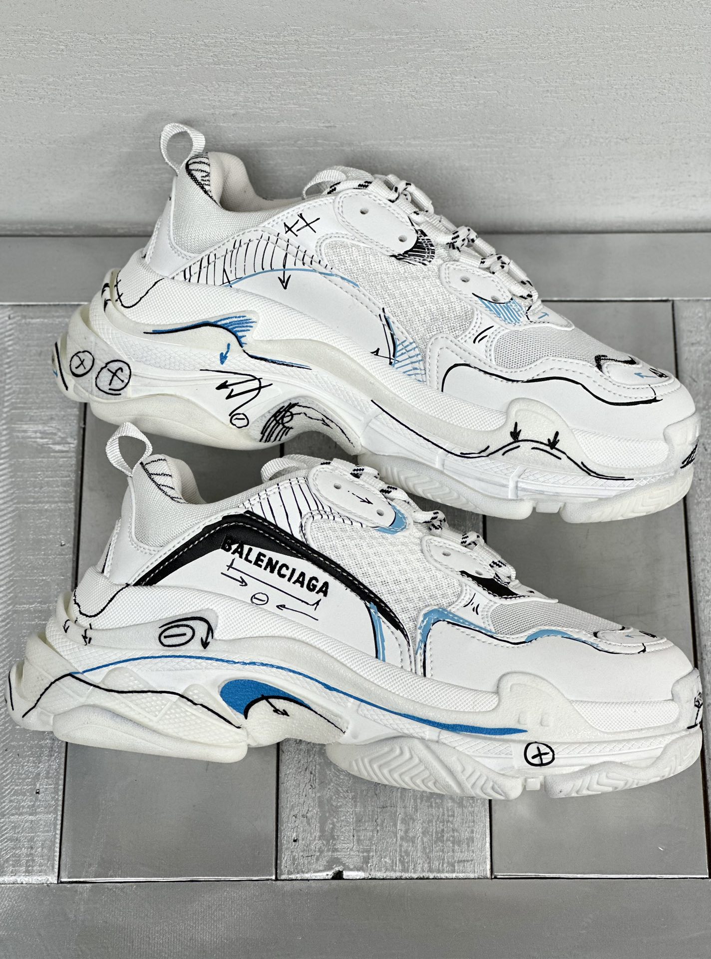 Balenciaga Couple Basic Shoes L-s