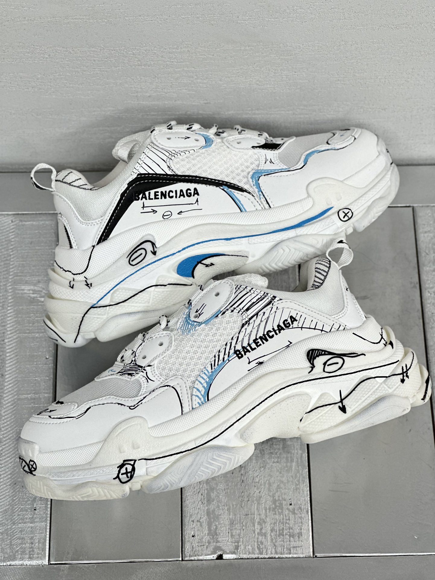 Balenciaga Couple Basic Shoes L-s