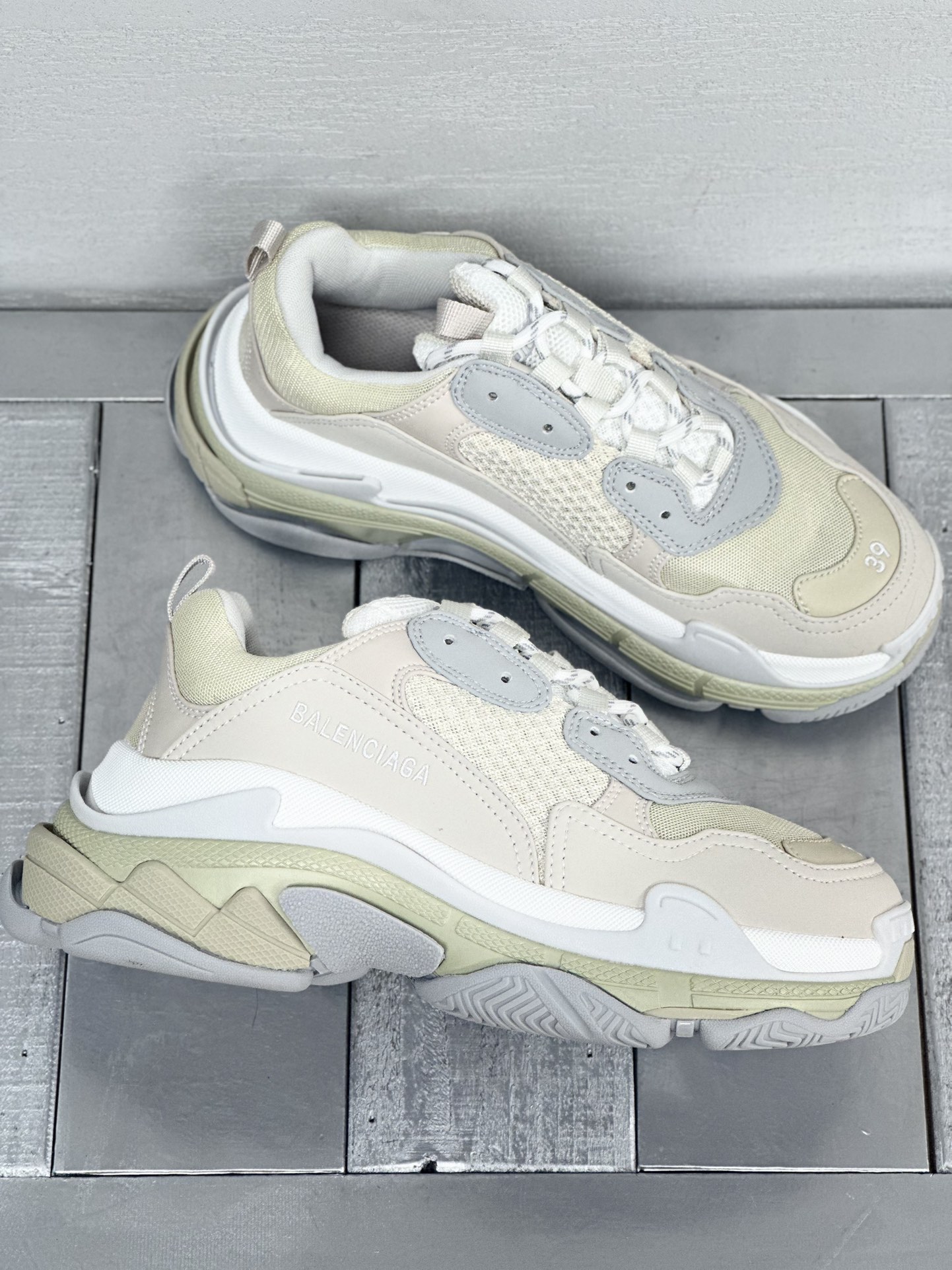 Balenciaga Couple Basic Shoes L-s