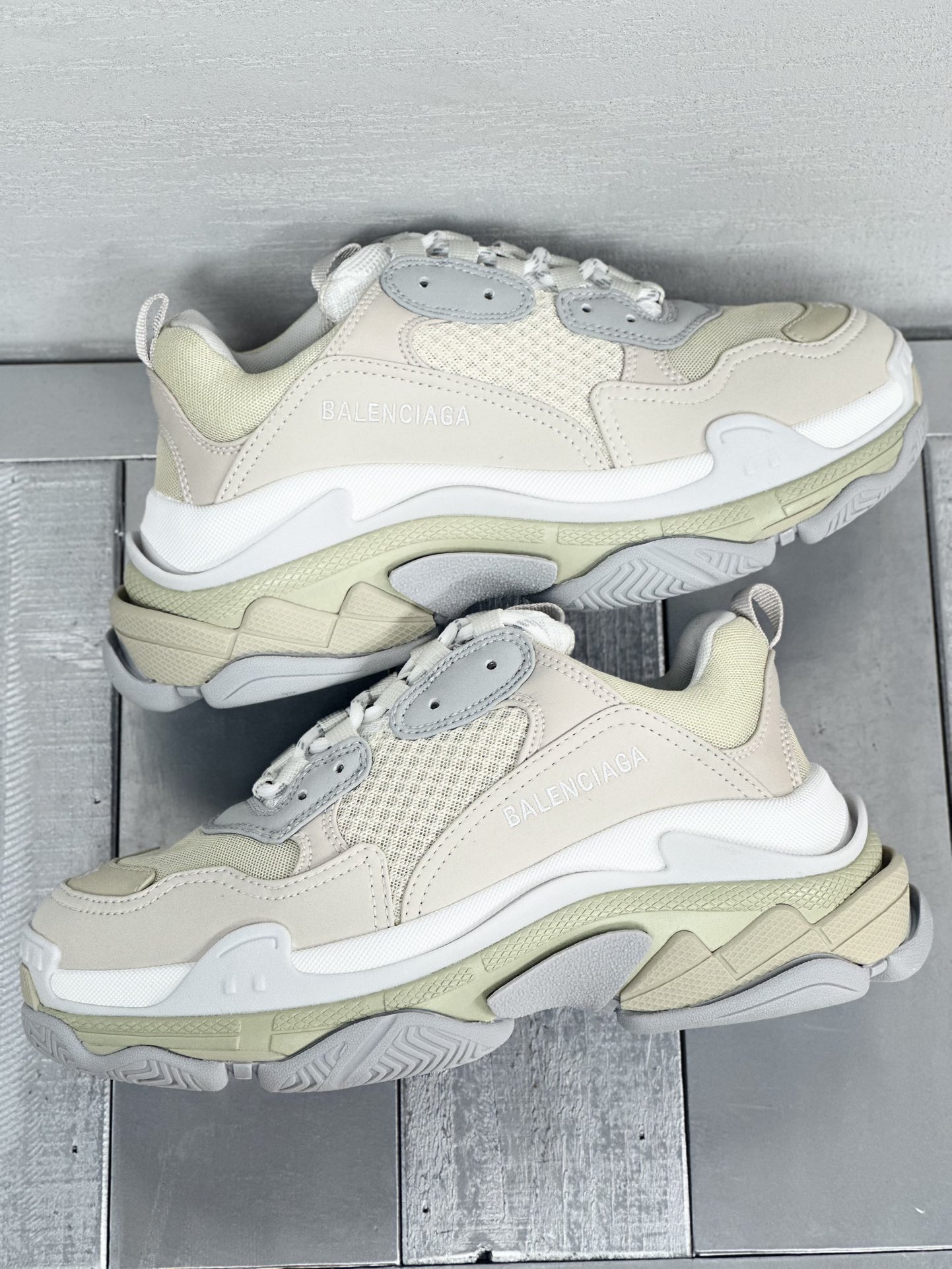 Balenciaga Couple Basic Shoes L-s