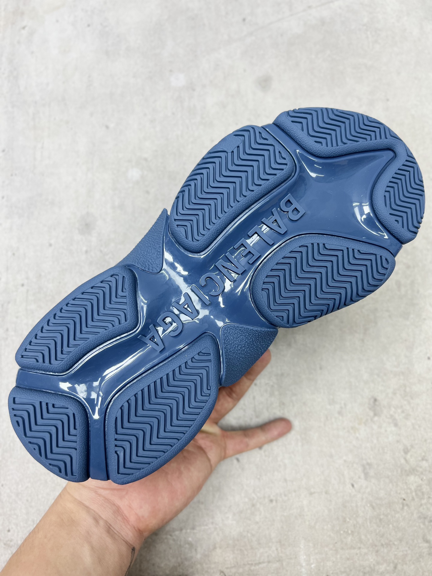 Balenciaga Couple Basic Shoes L-s