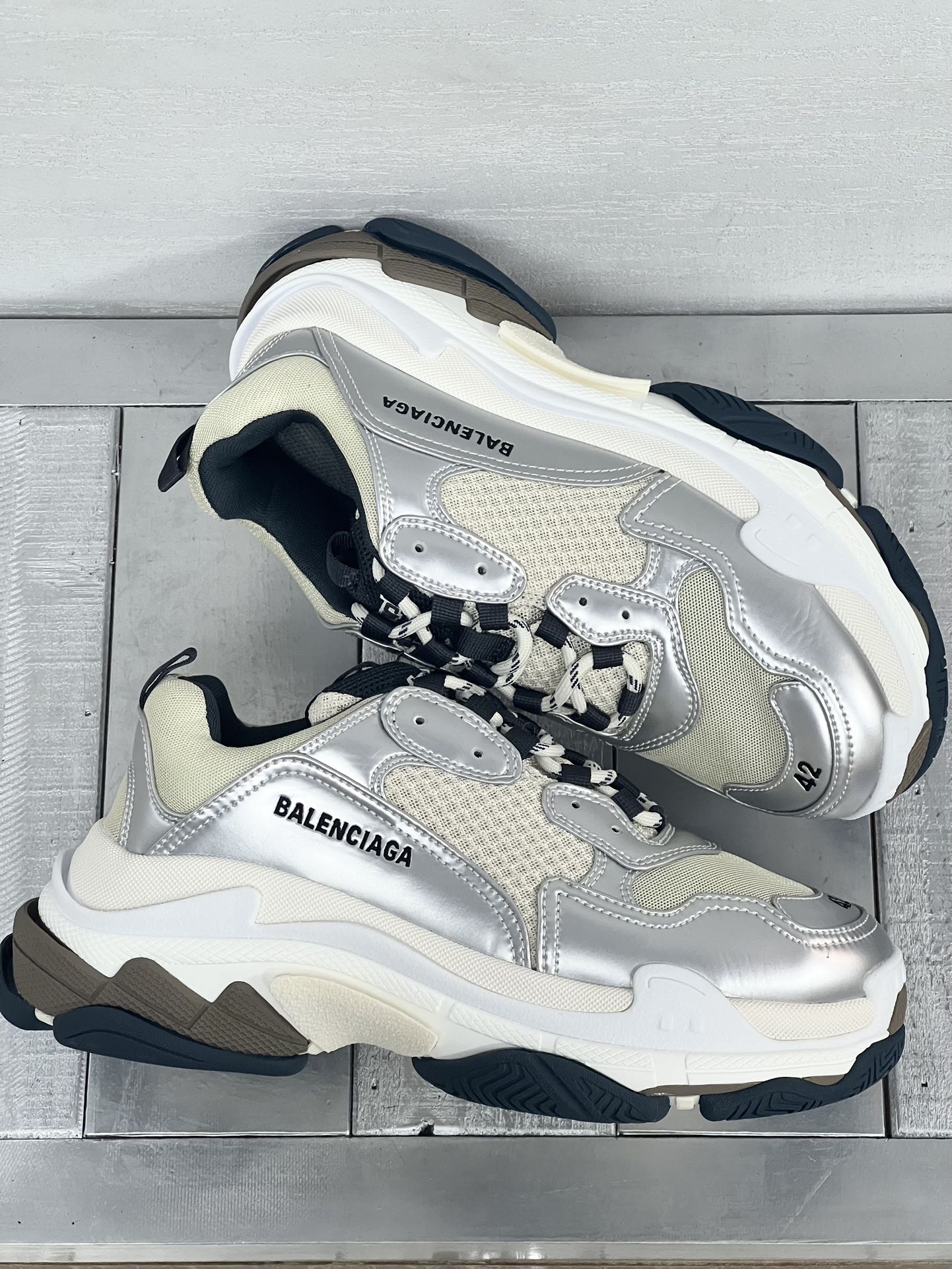 Balenciaga Couple Basic Shoes L-s