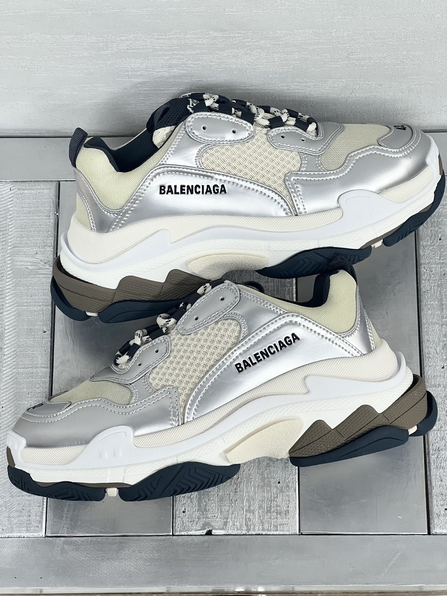 Balenciaga Couple Basic Shoes L-s