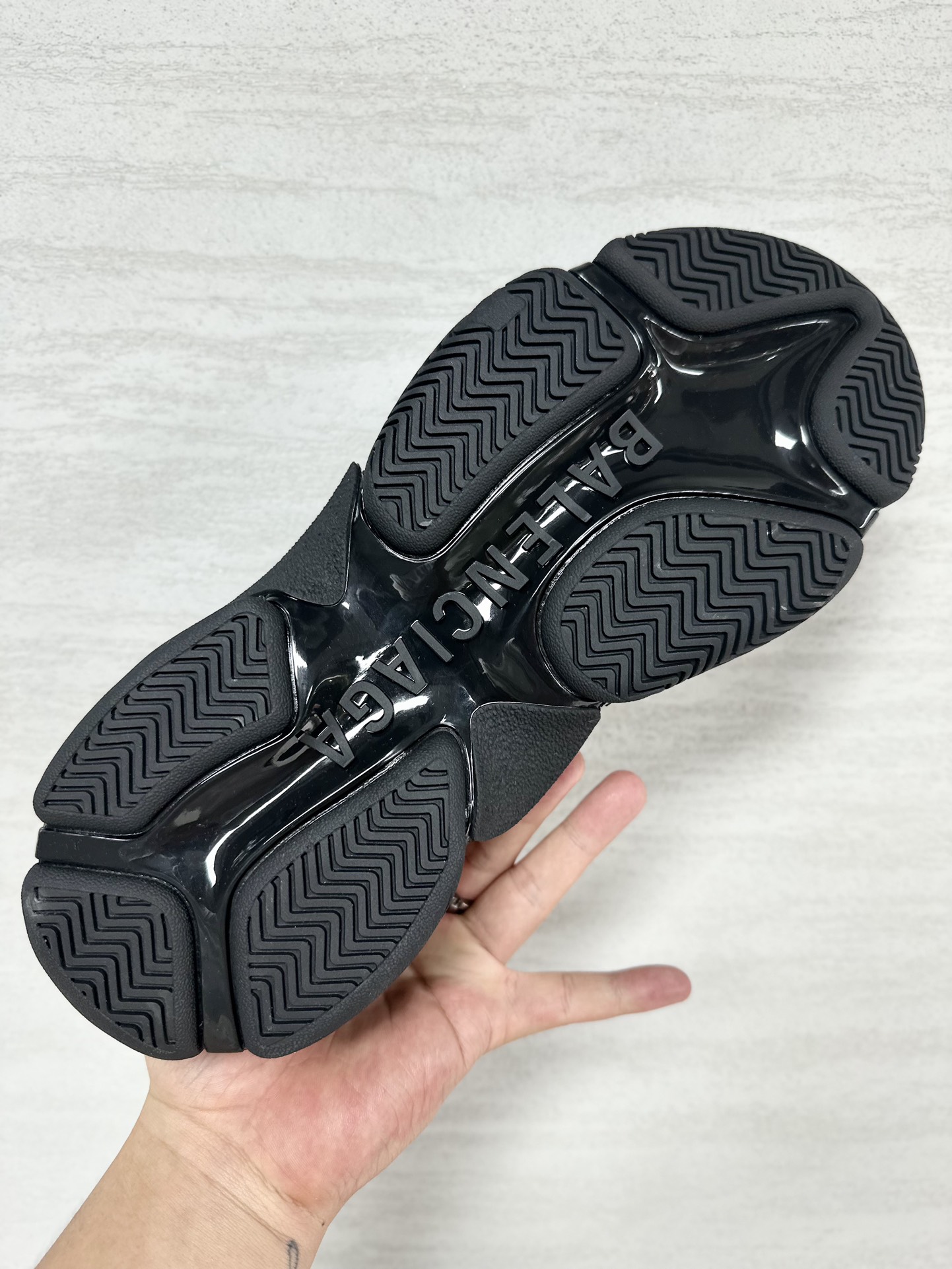 Balenciaga Couple Basic Shoes L-s