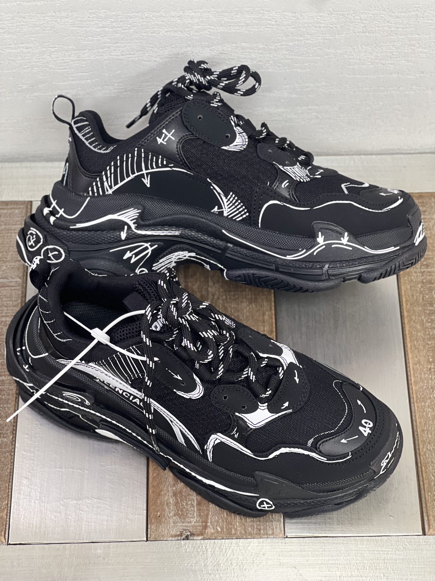 Balenciaga Couple Basic Shoes L-s