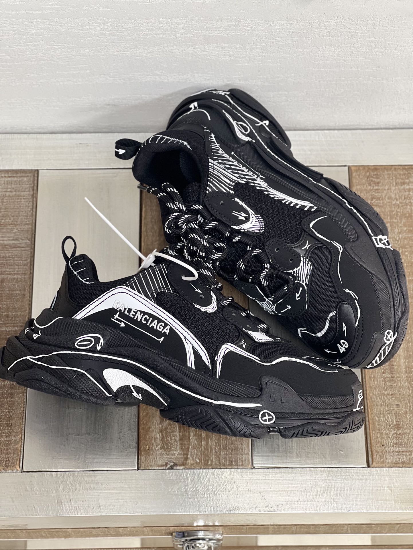 Balenciaga Couple Basic Shoes L-s