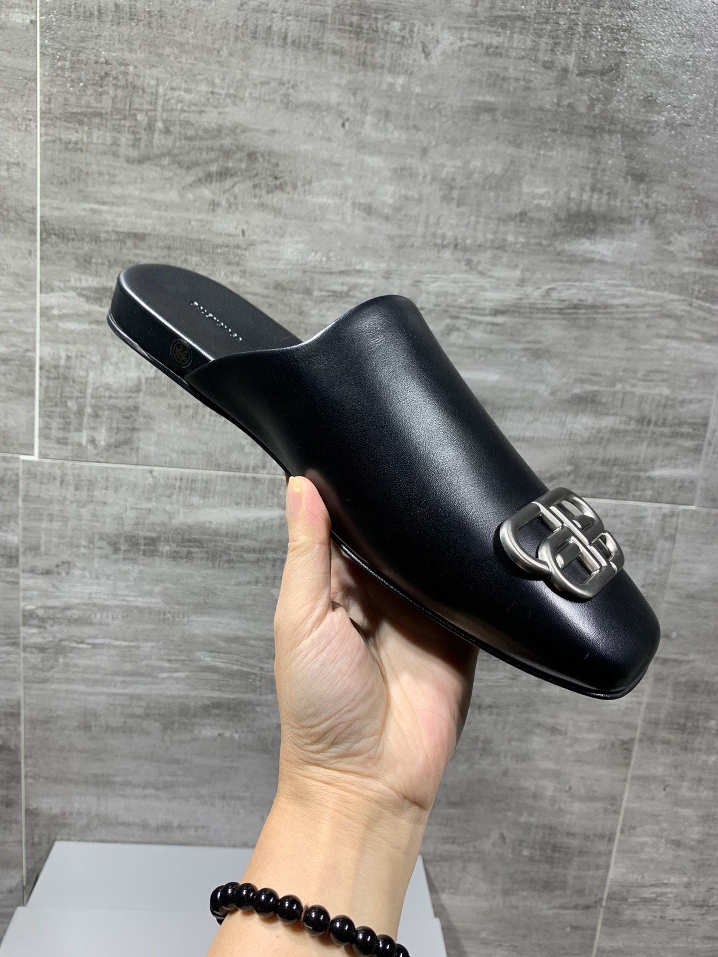 Balenciaga Slippers L-s