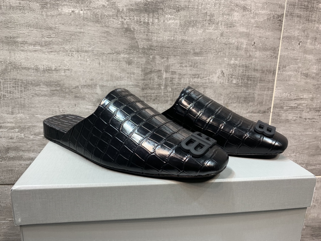Balenciaga Slippers L-s