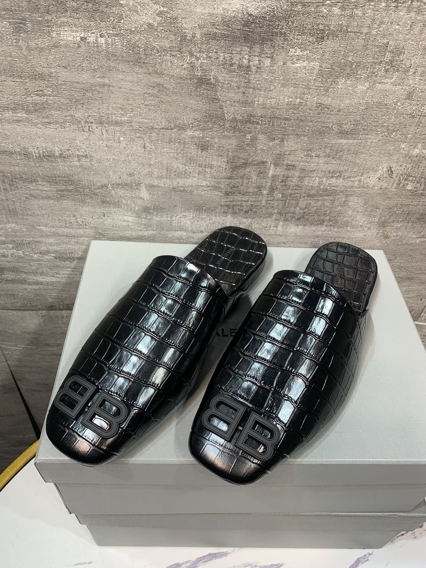 Balenciaga Slippers L-s