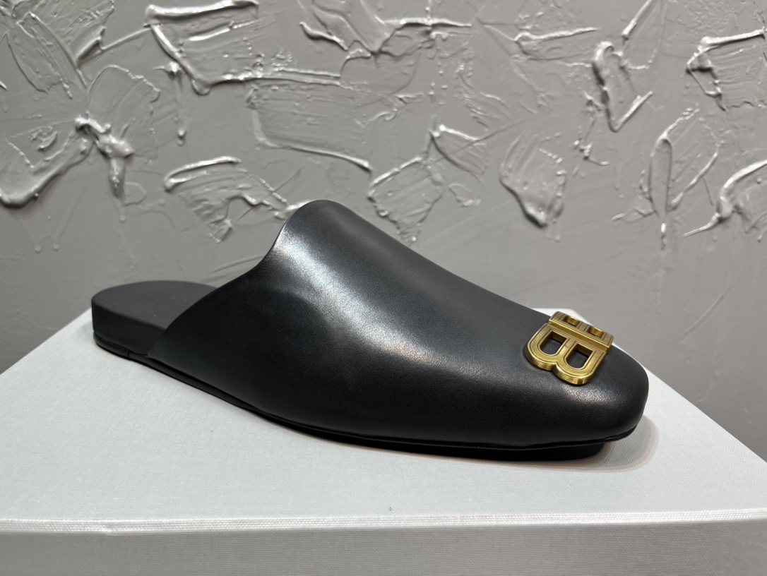 Balenciaga Slippers L-s