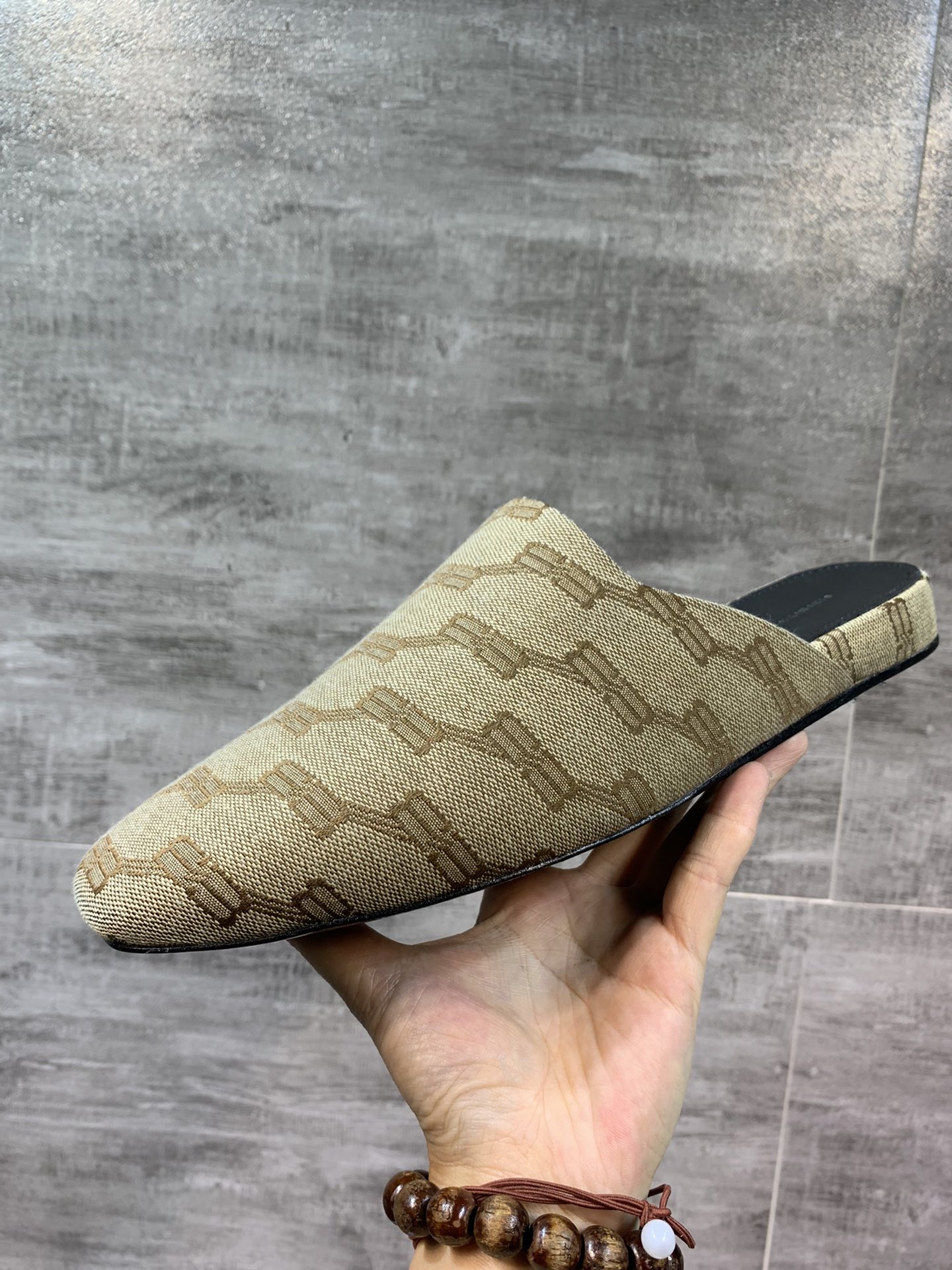 Balenciaga Slippers L-s