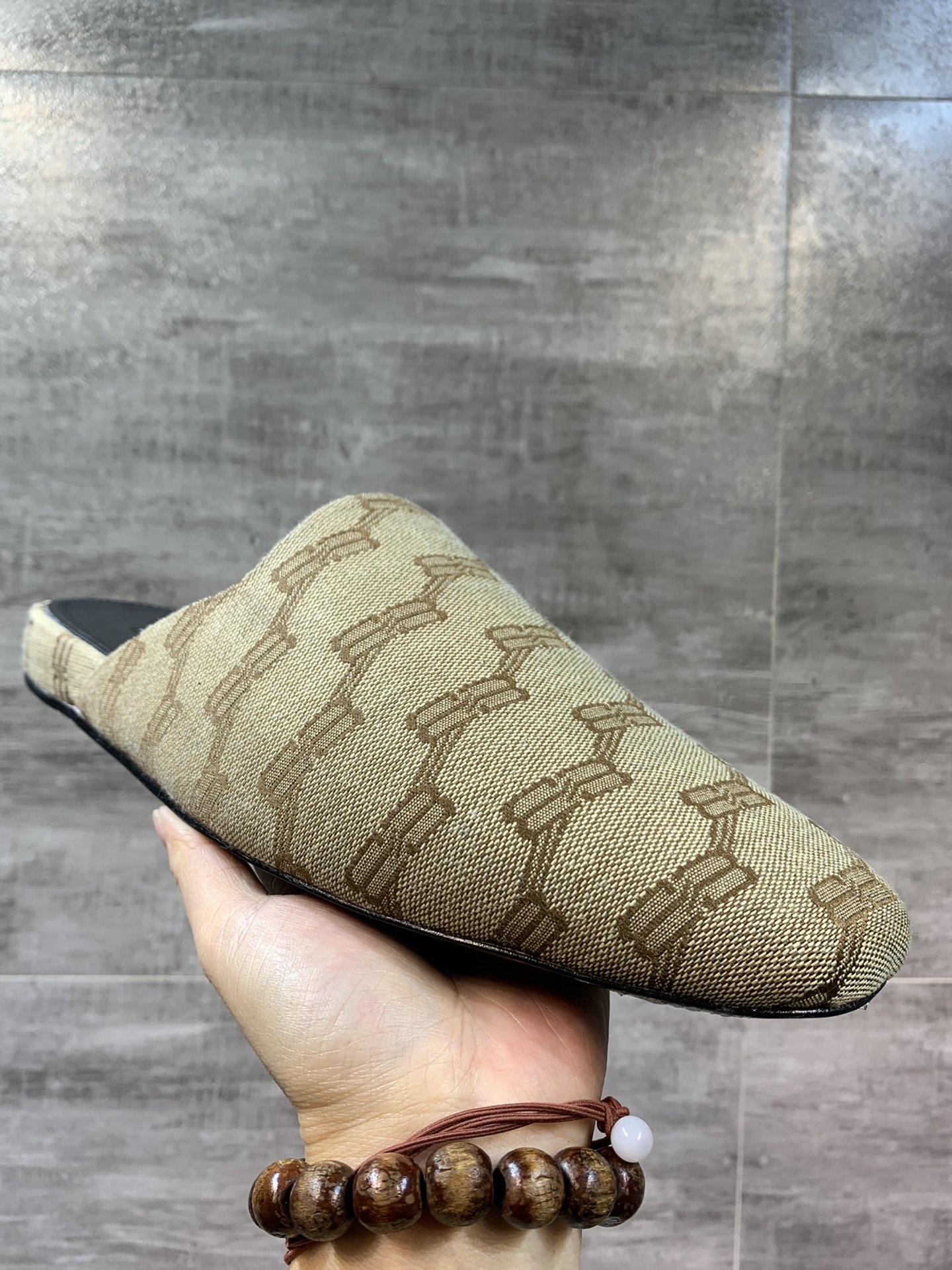 Balenciaga Slippers L-s