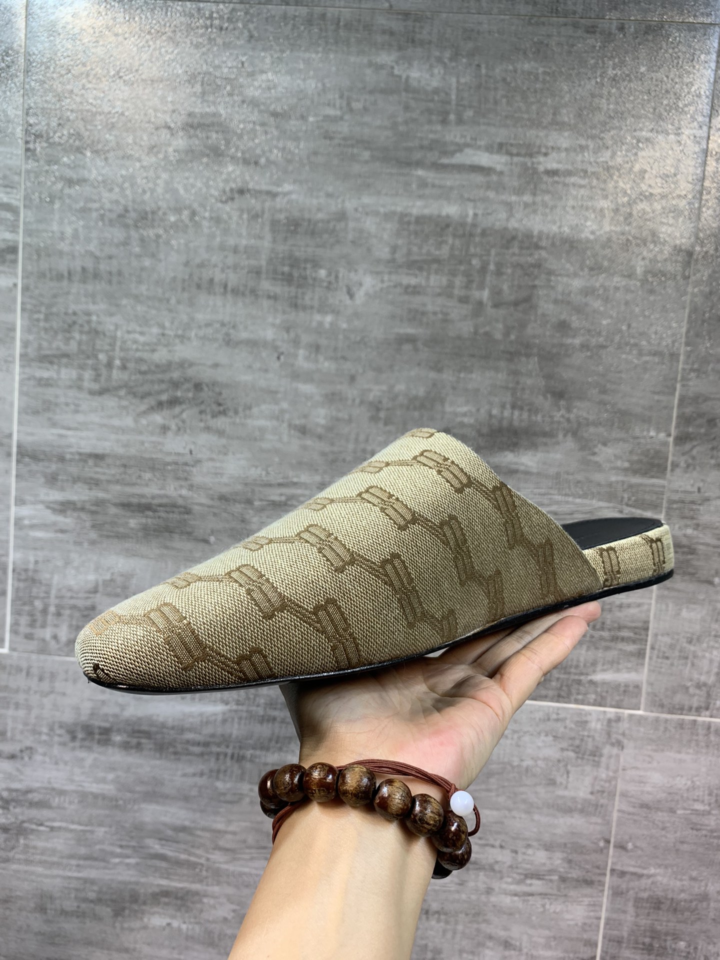 Balenciaga Slippers L-s