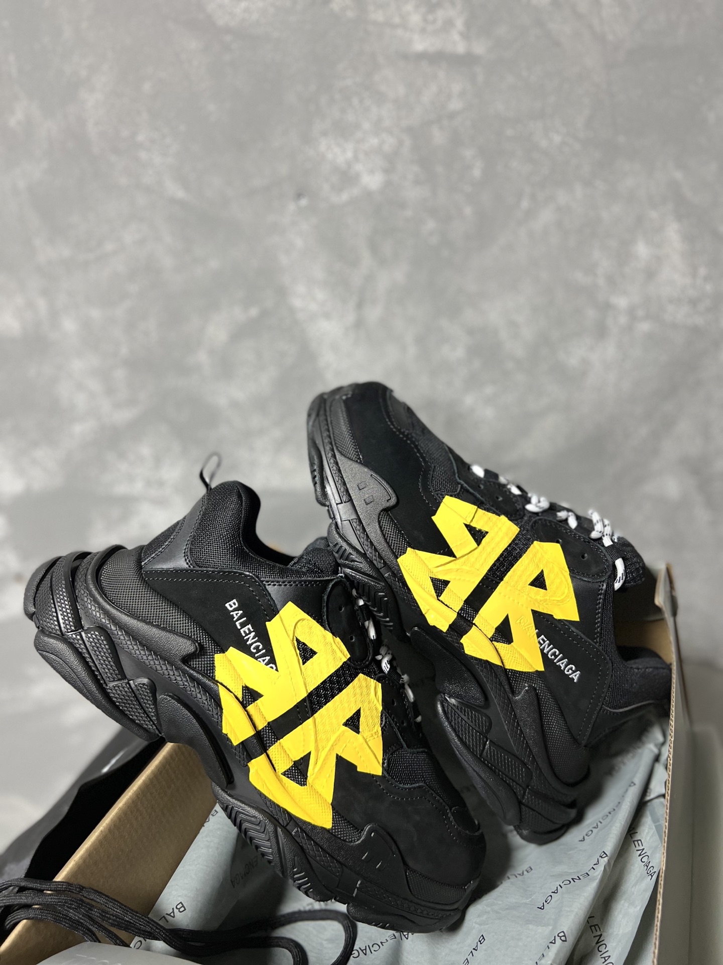 Balenciaga Couple Basic Shoes L-s