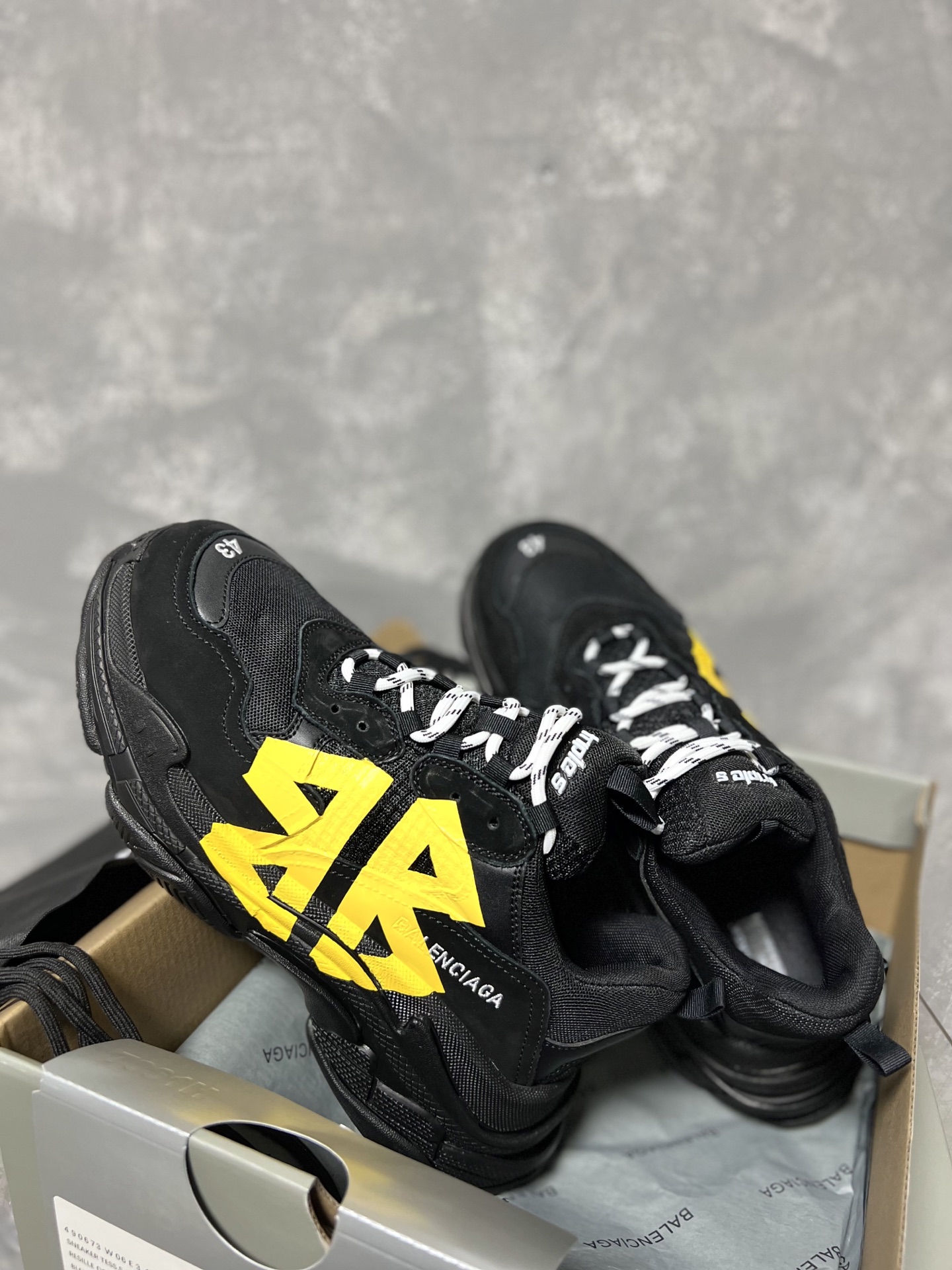 Balenciaga Couple Basic Shoes L-s