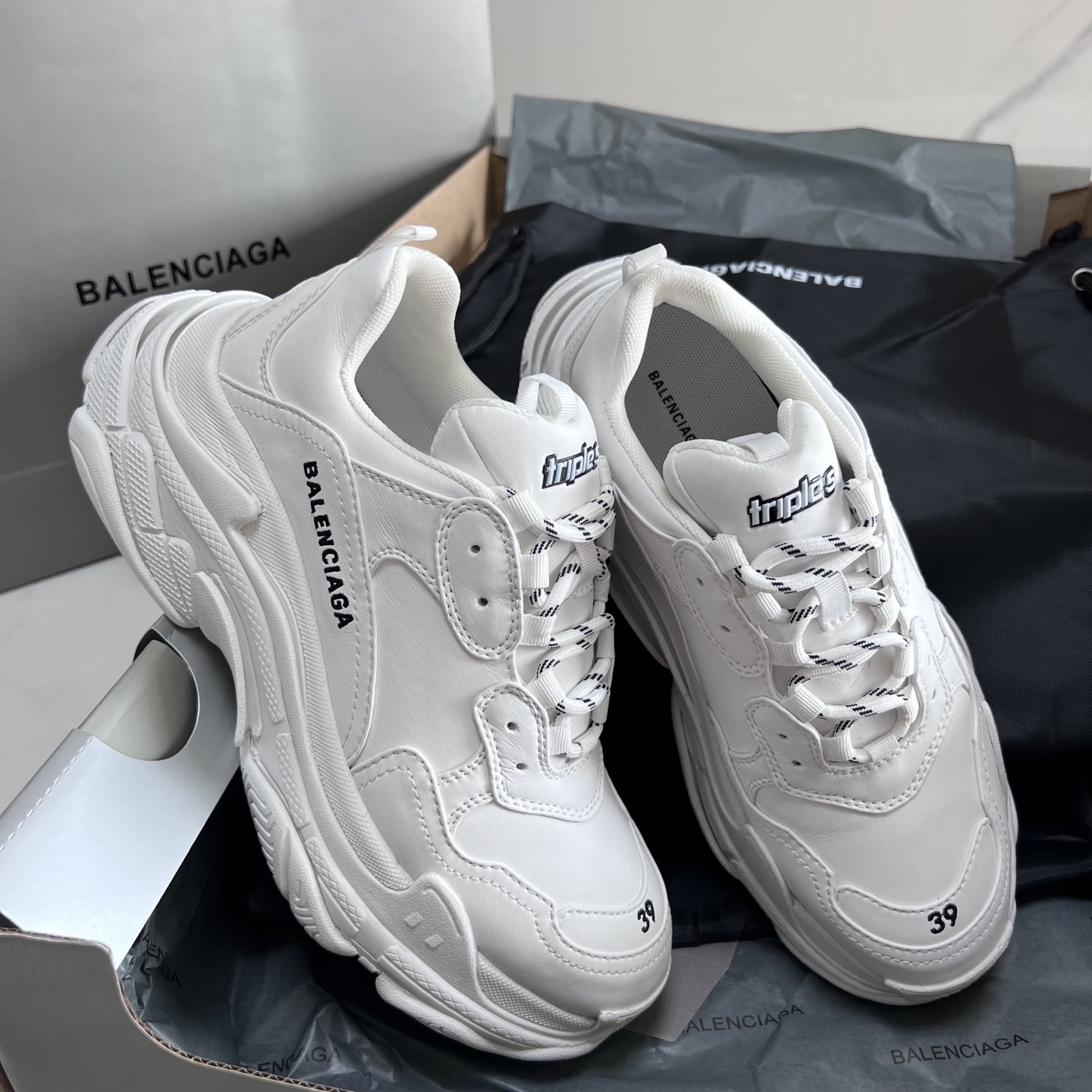 Balenciaga Couple Basic Shoes L-s