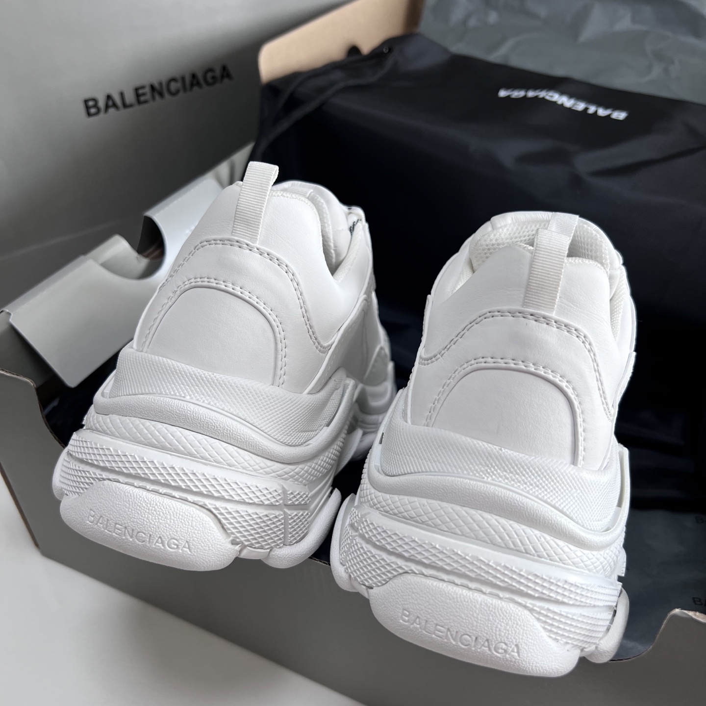 Balenciaga Couple Basic Shoes L-s