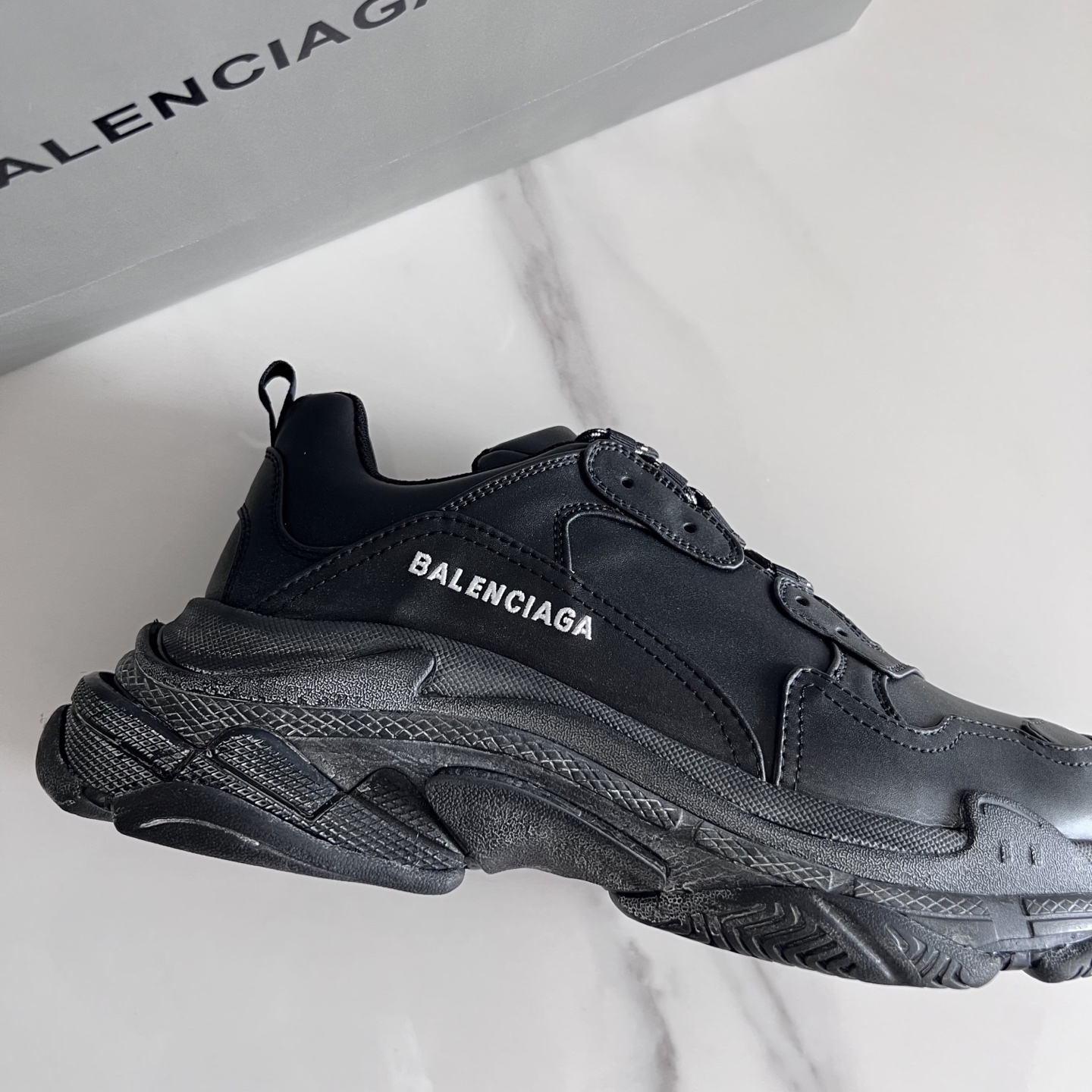 Balenciaga Couple Basic Shoes L-s