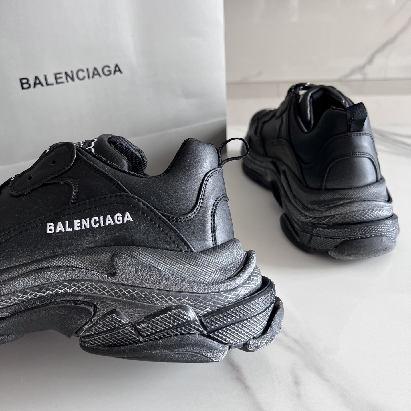 Balenciaga Couple Basic Shoes L-s