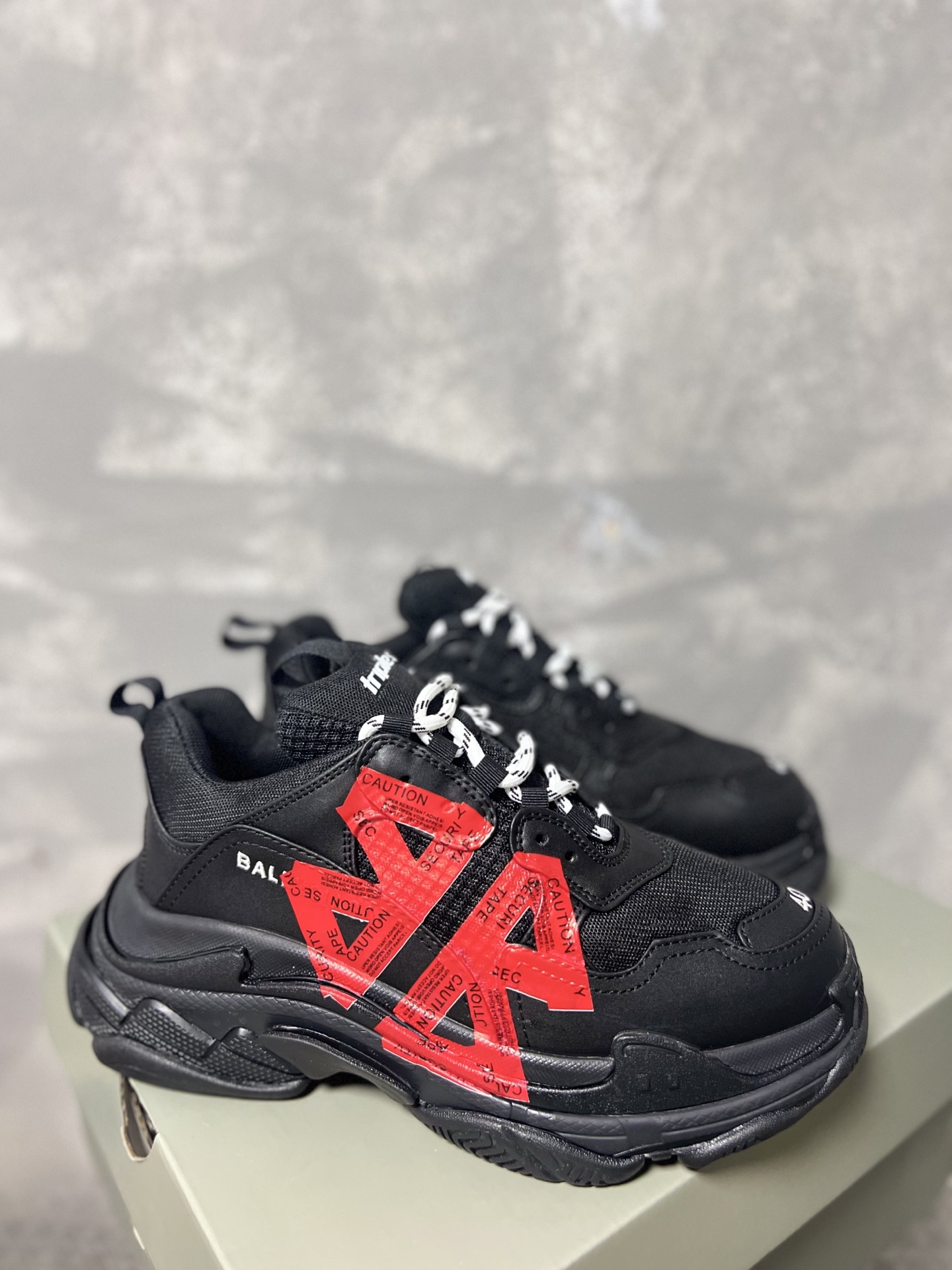 Balenciaga Couple Basic Shoes L-s