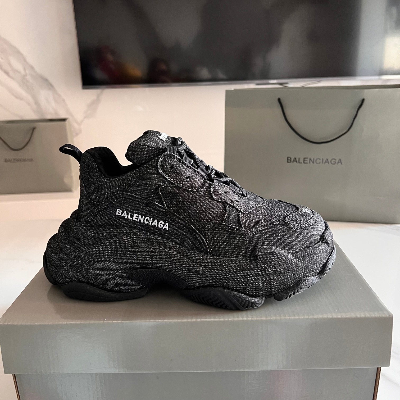 Balenciaga Basic Shoes L