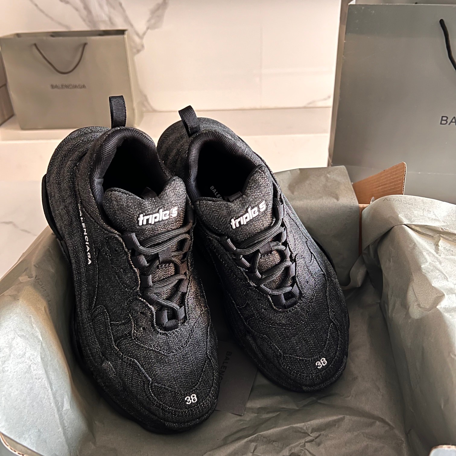 Balenciaga Basic Shoes L