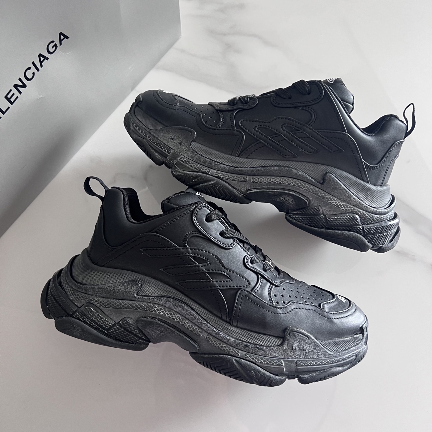 Balenciaga Couple Basic Shoes L