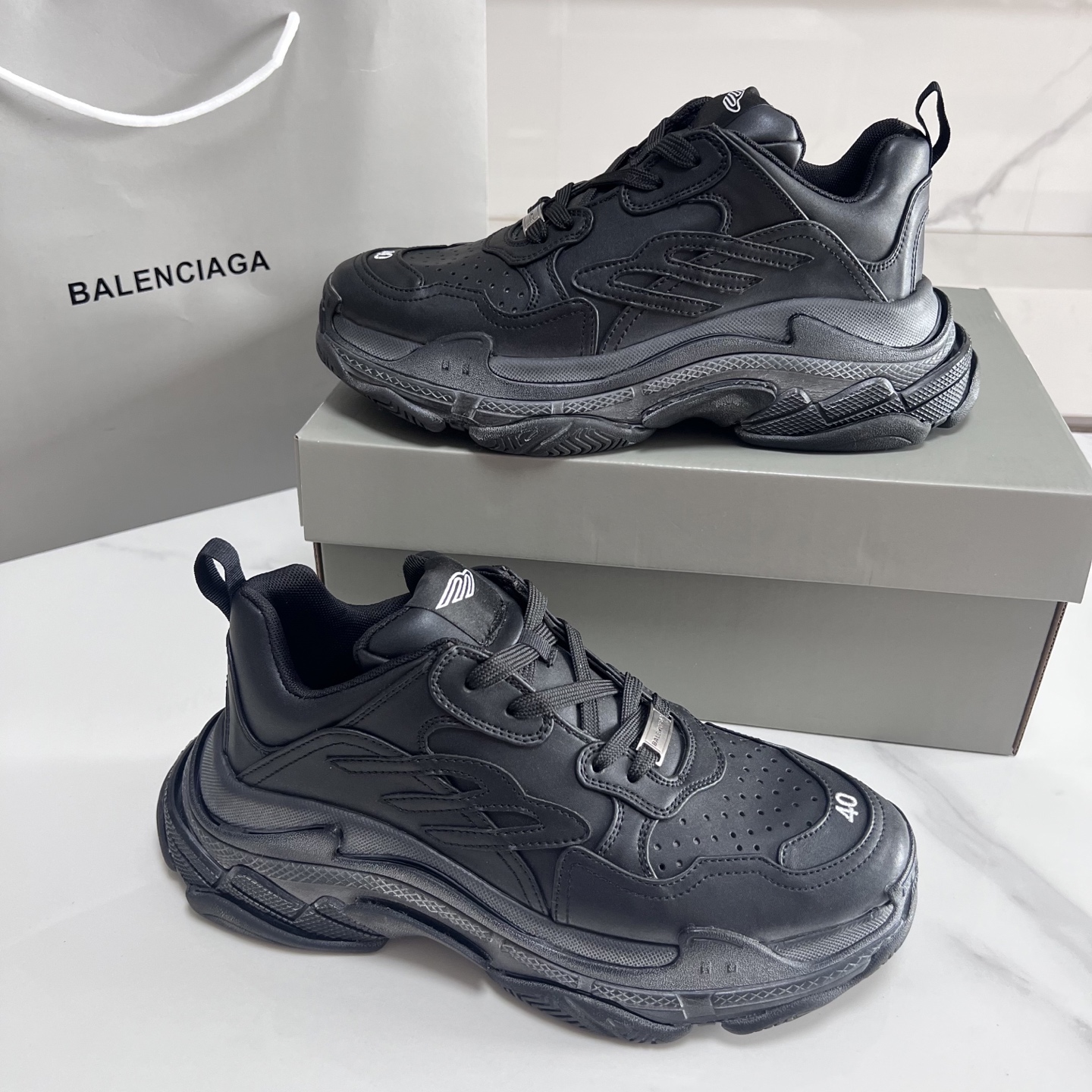 Balenciaga Couple Basic Shoes L