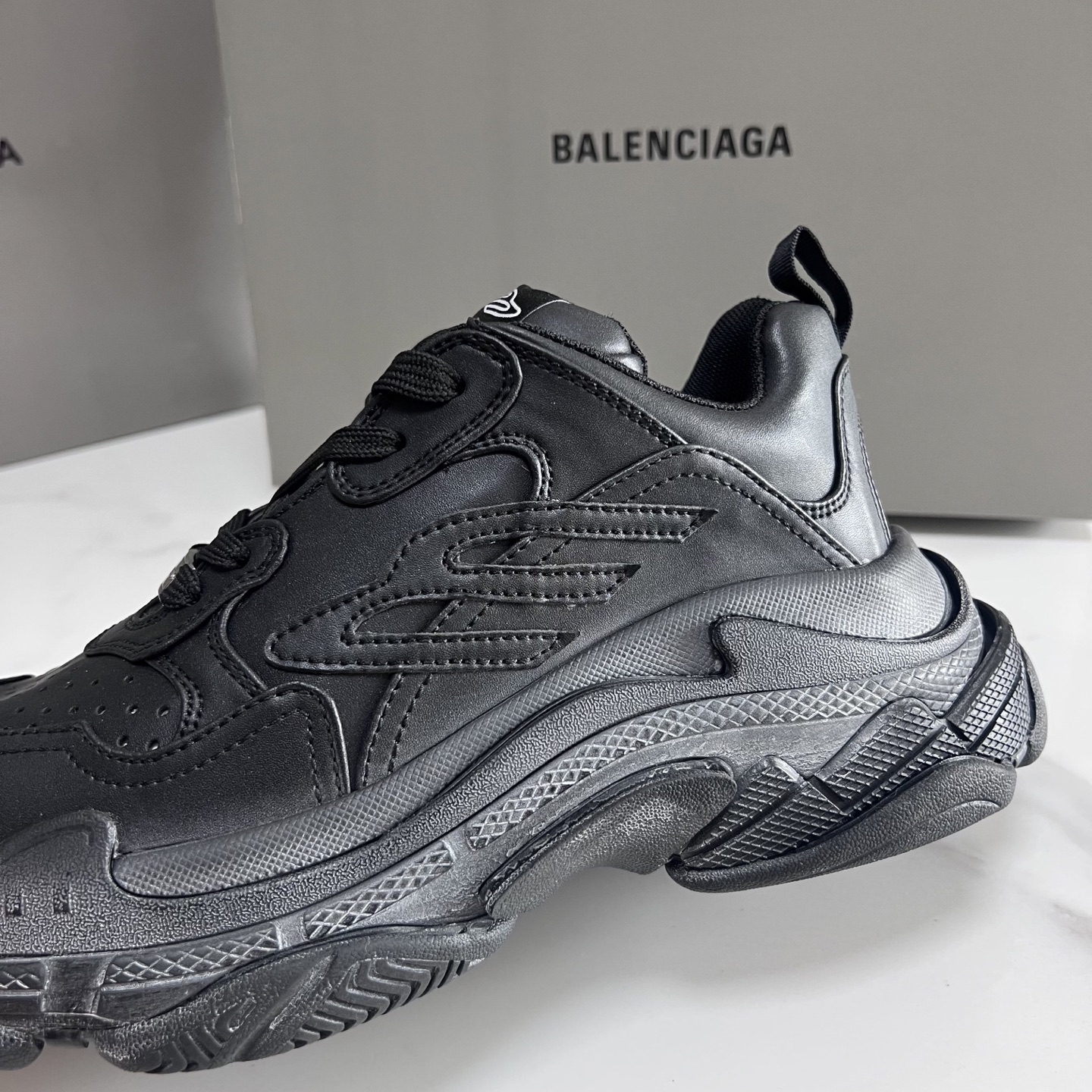 Balenciaga Couple Basic Shoes L
