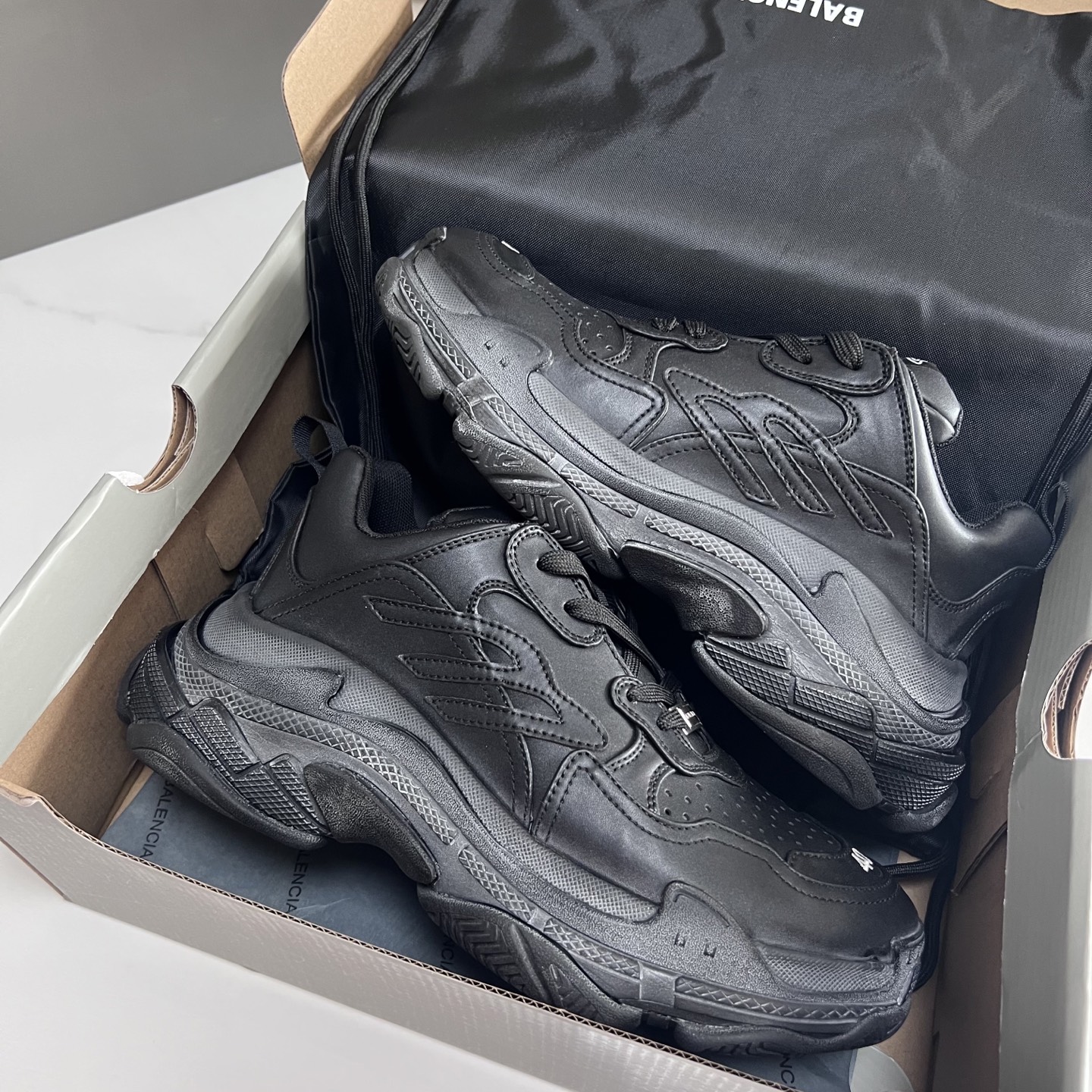 Balenciaga Couple Basic Shoes L