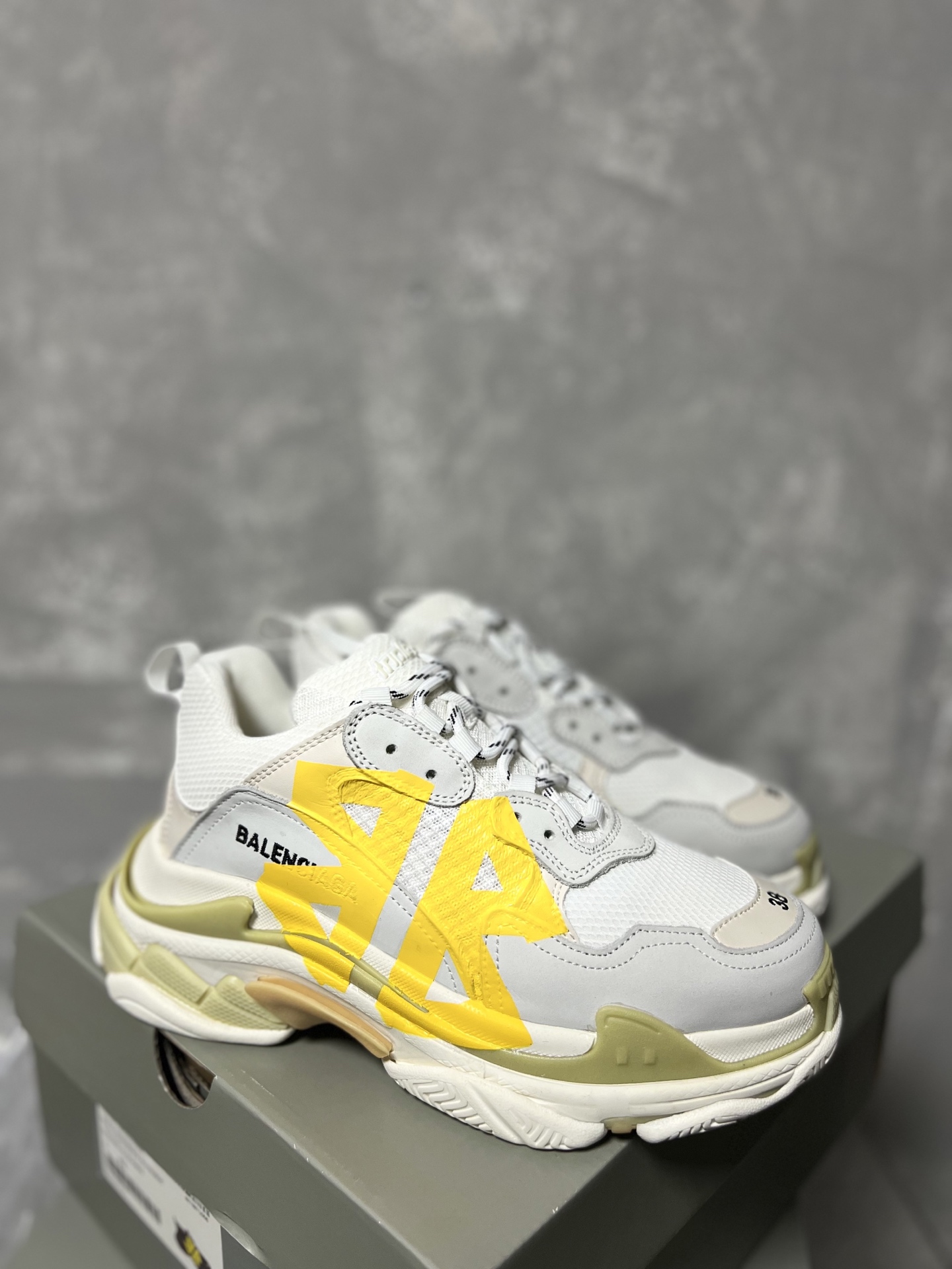 Balenciaga Couple Basic Shoes L-s