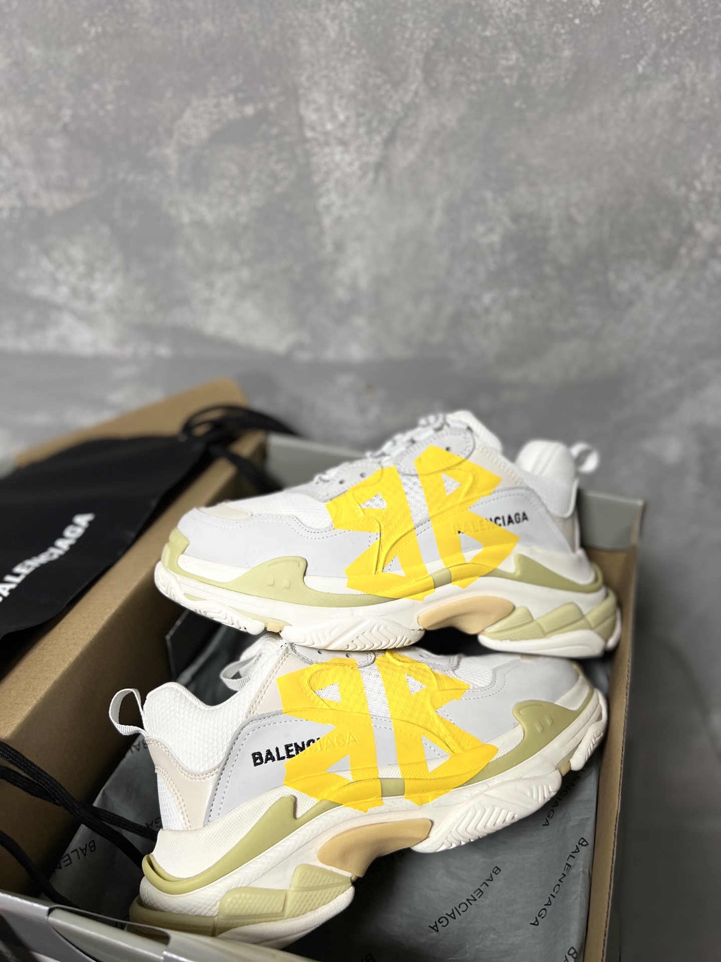 Balenciaga Couple Basic Shoes L-s