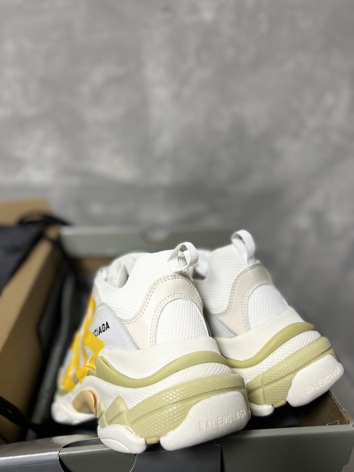 Balenciaga Couple Basic Shoes L-s