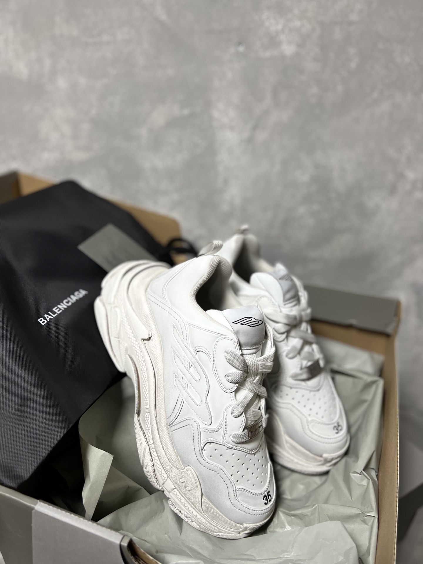 Balenciaga Couple Basic Shoes L-s