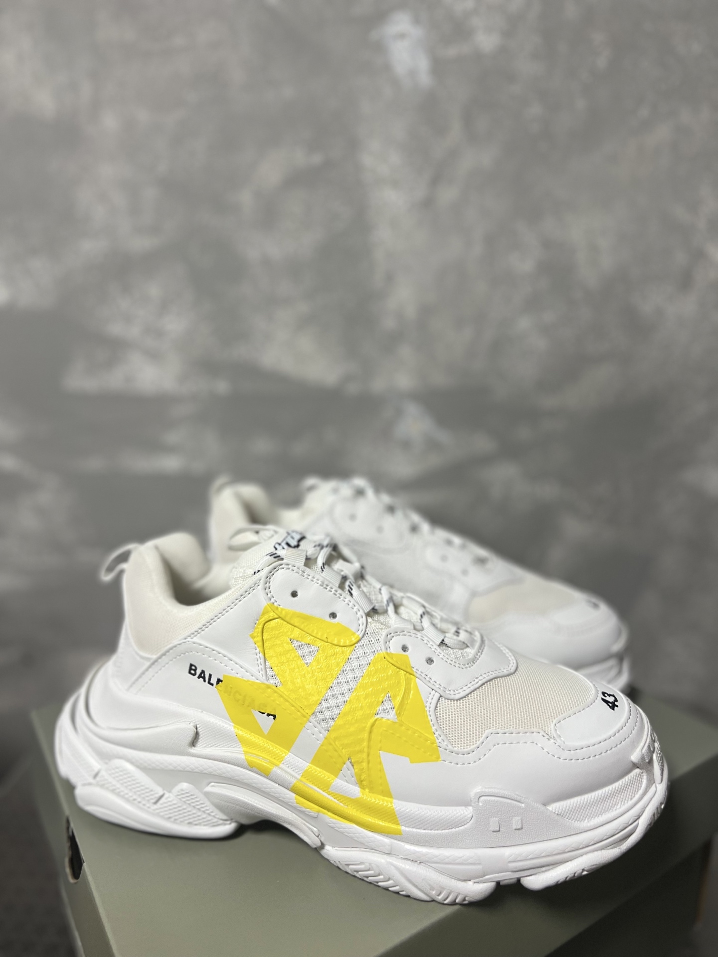 Balenciaga Couple Basic Shoes L-s