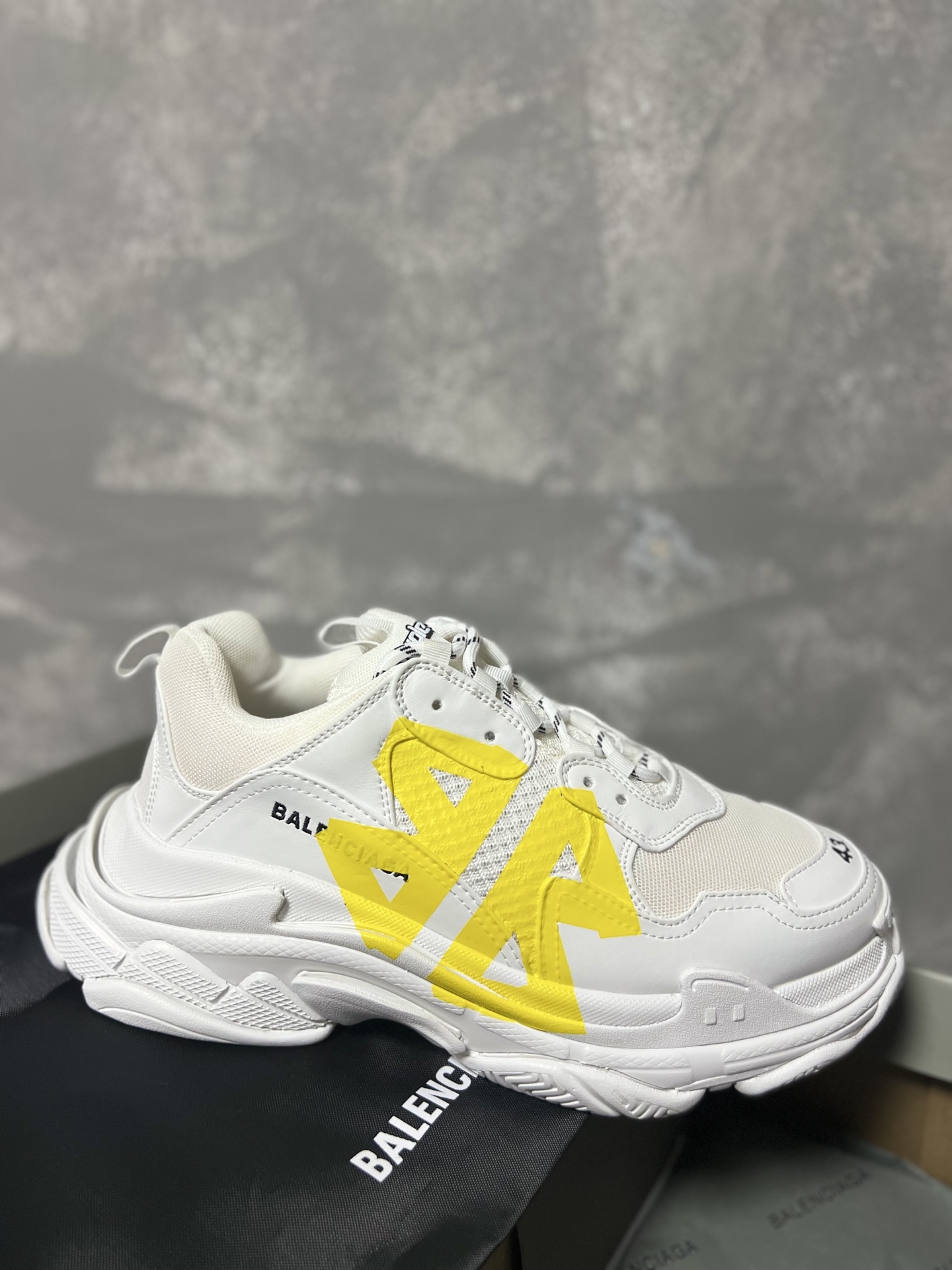 Balenciaga Couple Basic Shoes L-s